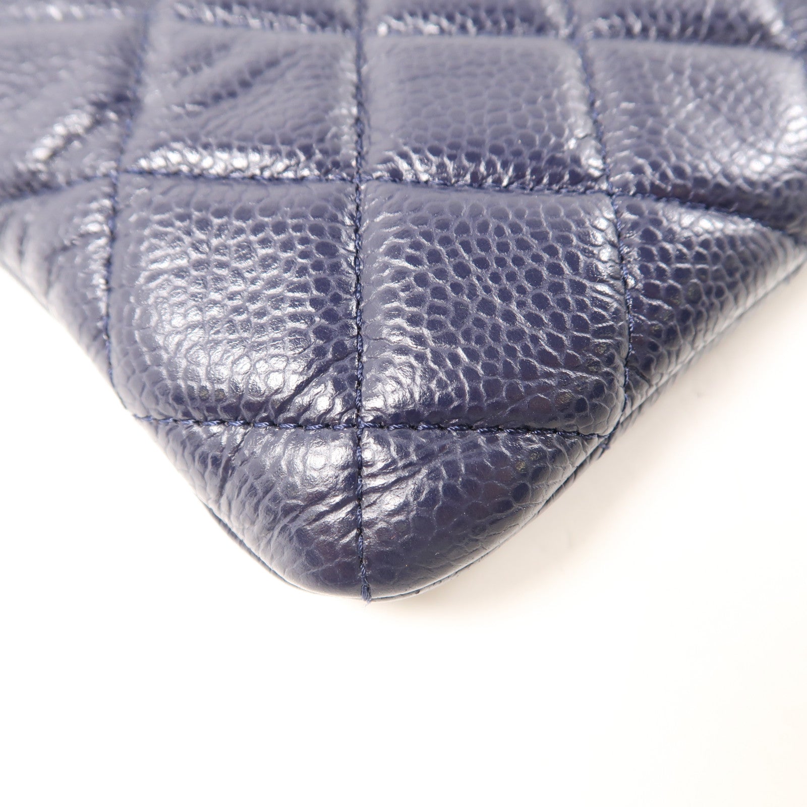 CHANEL 牛皮皮革Clutch金扣手拿包深藍色