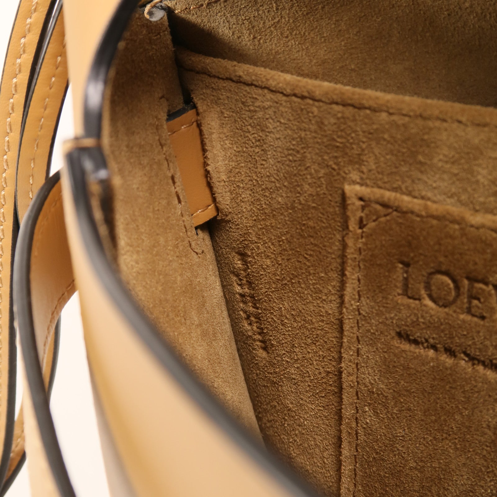 LOEWE 牛皮皮革Gate Small金扣肩背袋