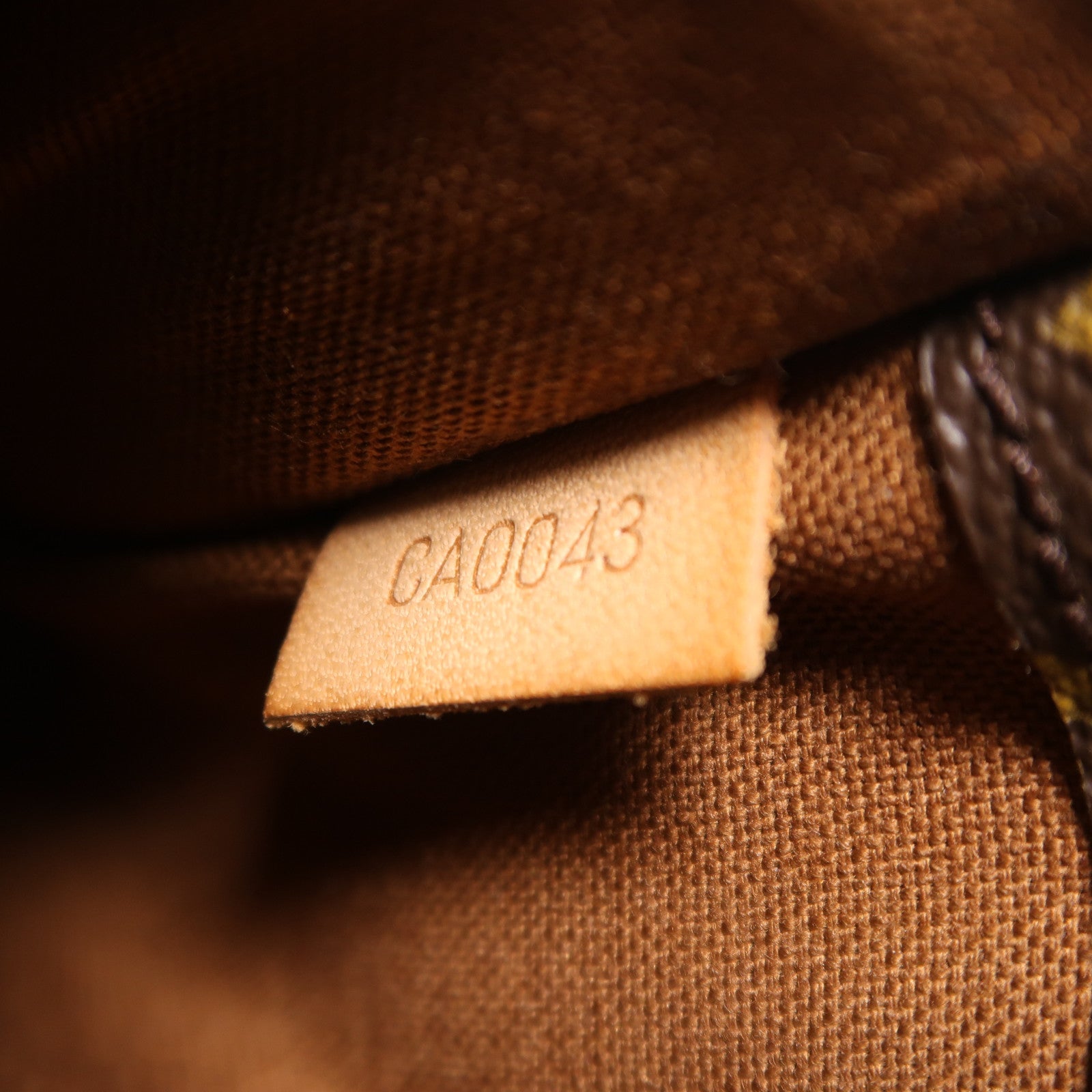 LOUIS VUITTON Monogram Pochette Gange金扣肩背袋棕色