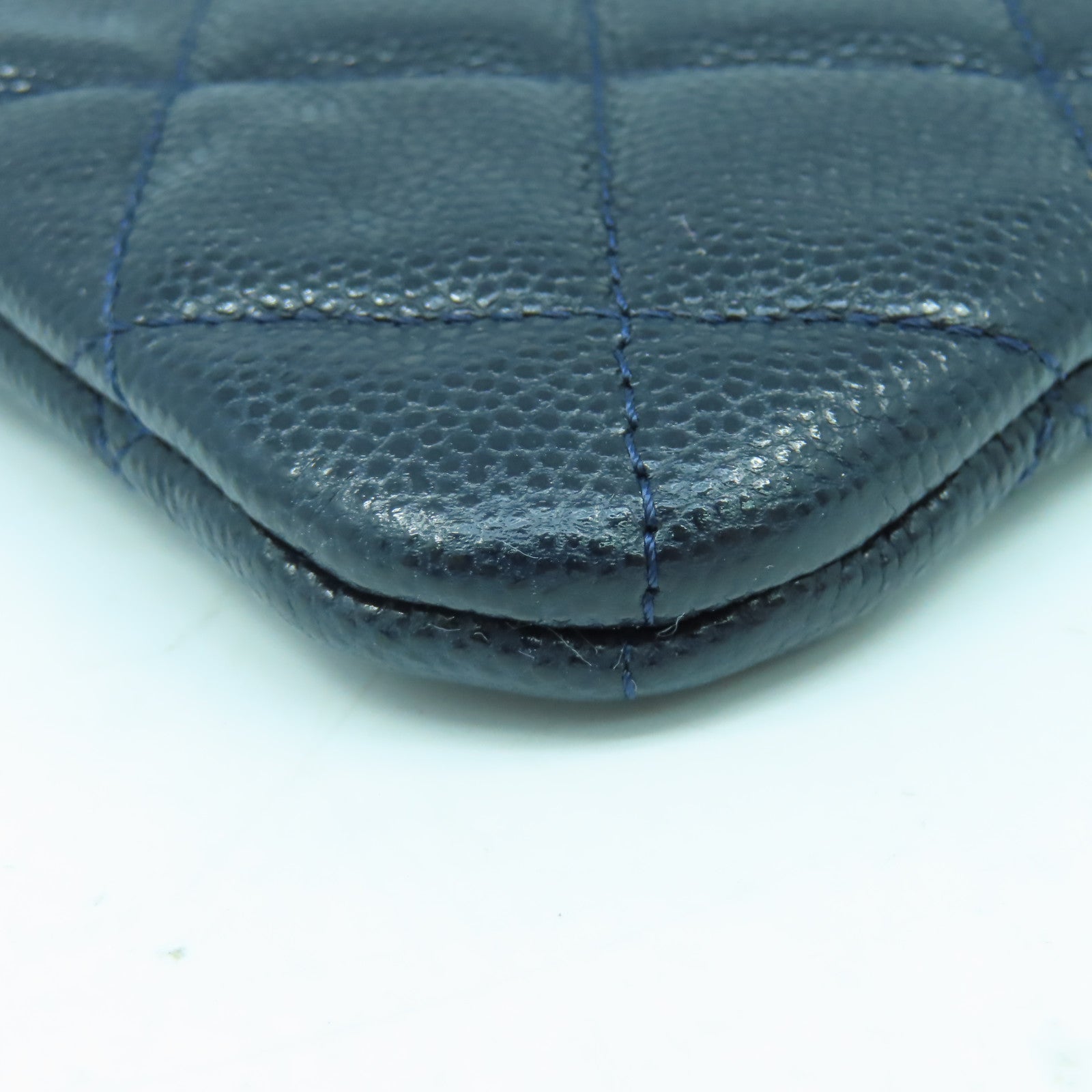 CHANEL 【激減優惠】菱格牛皮皮革Clutch金扣手拿包海軍藍色