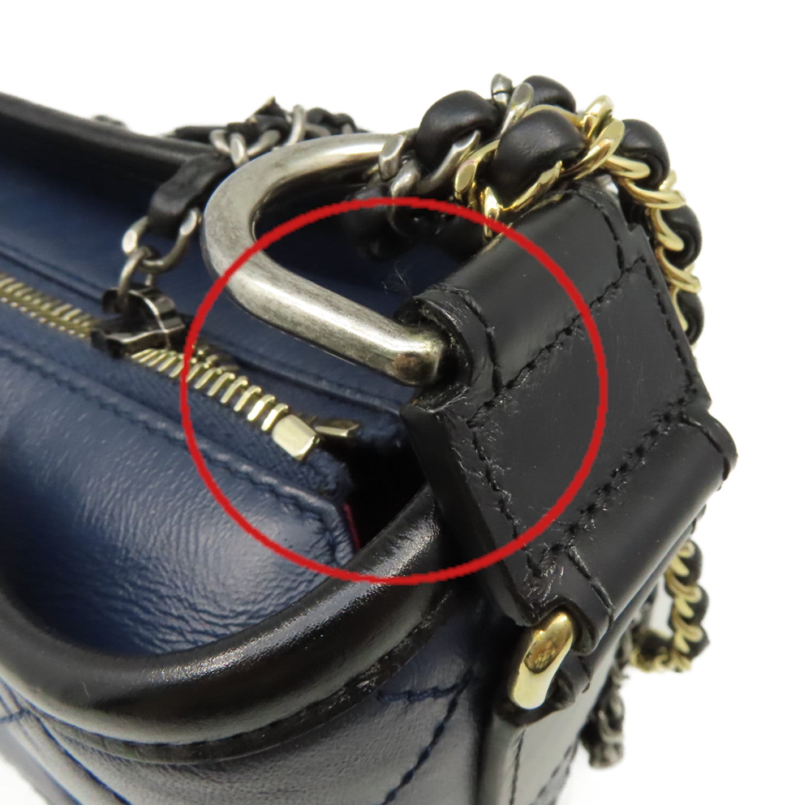 CHANEL 【激減優惠】菱格牛皮皮革Gabrielle Mini Chain Shoulder Bag金扣鏈帶肩背袋寶藍色/黑色