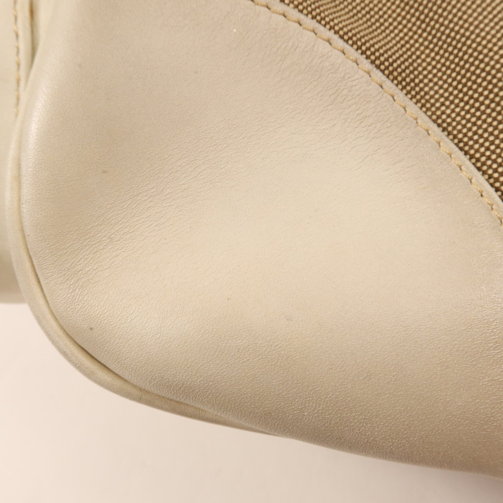 PRADA 帆布Shoulder Bag銀扣肩背袋