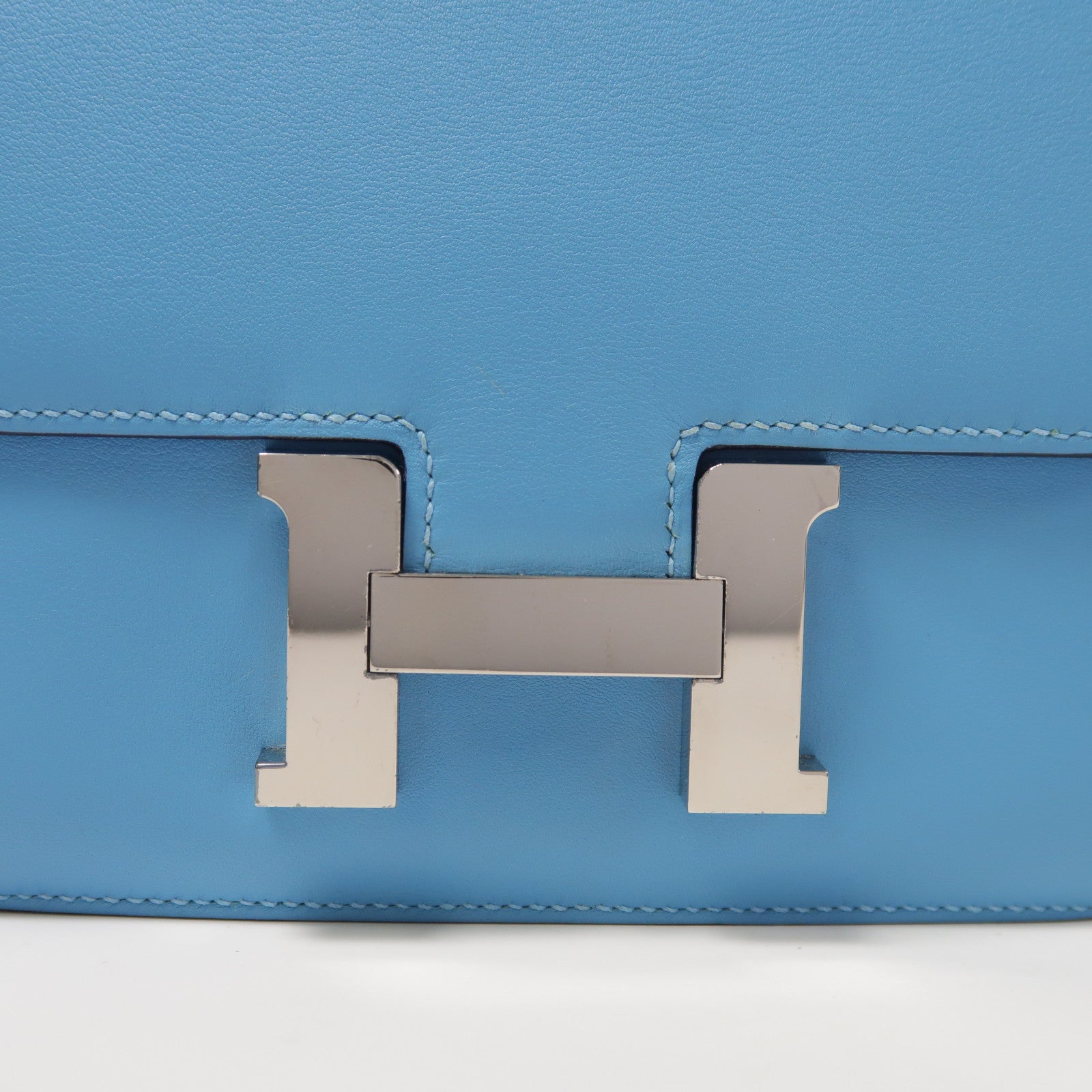 HERMES Swift皮革Constance Mini銀扣肩背袋Bleu du Nord