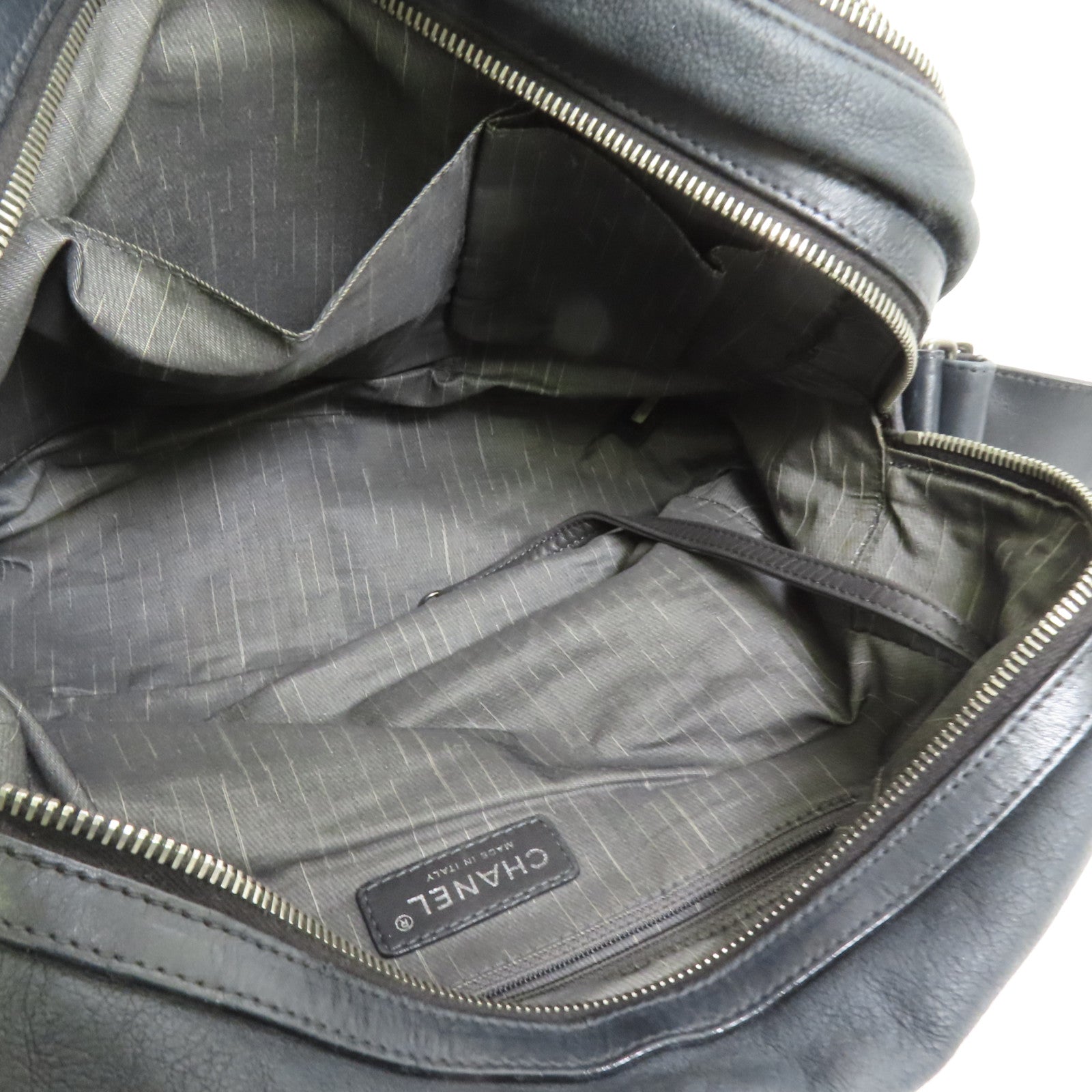 CHANEL 牛皮皮革Shoulder Bag銀扣肩背袋