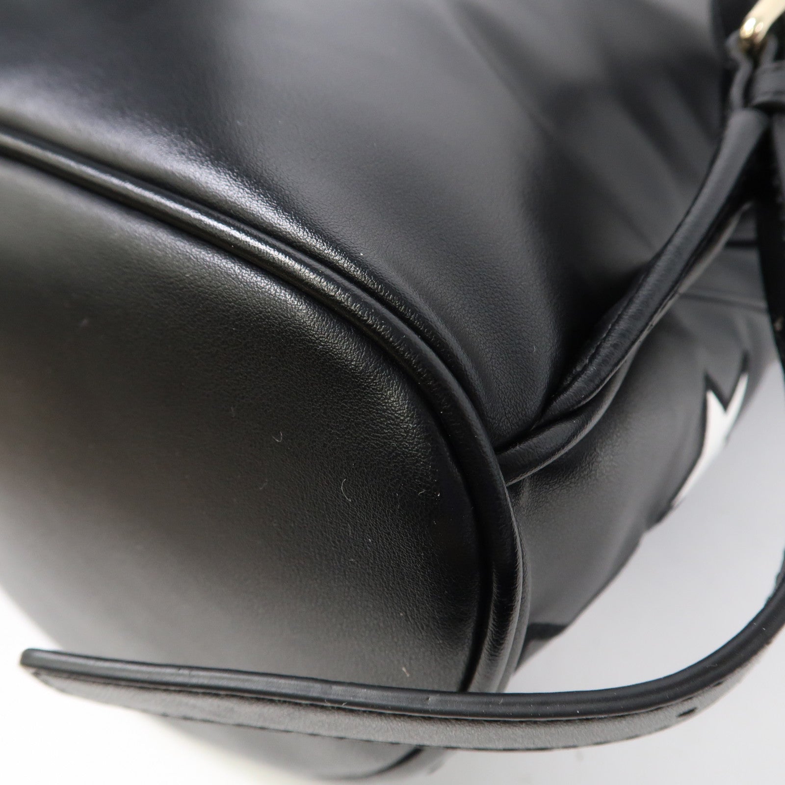 LOVE MOSCHINO 皮革Love Moschino Backpack金扣背包黑色