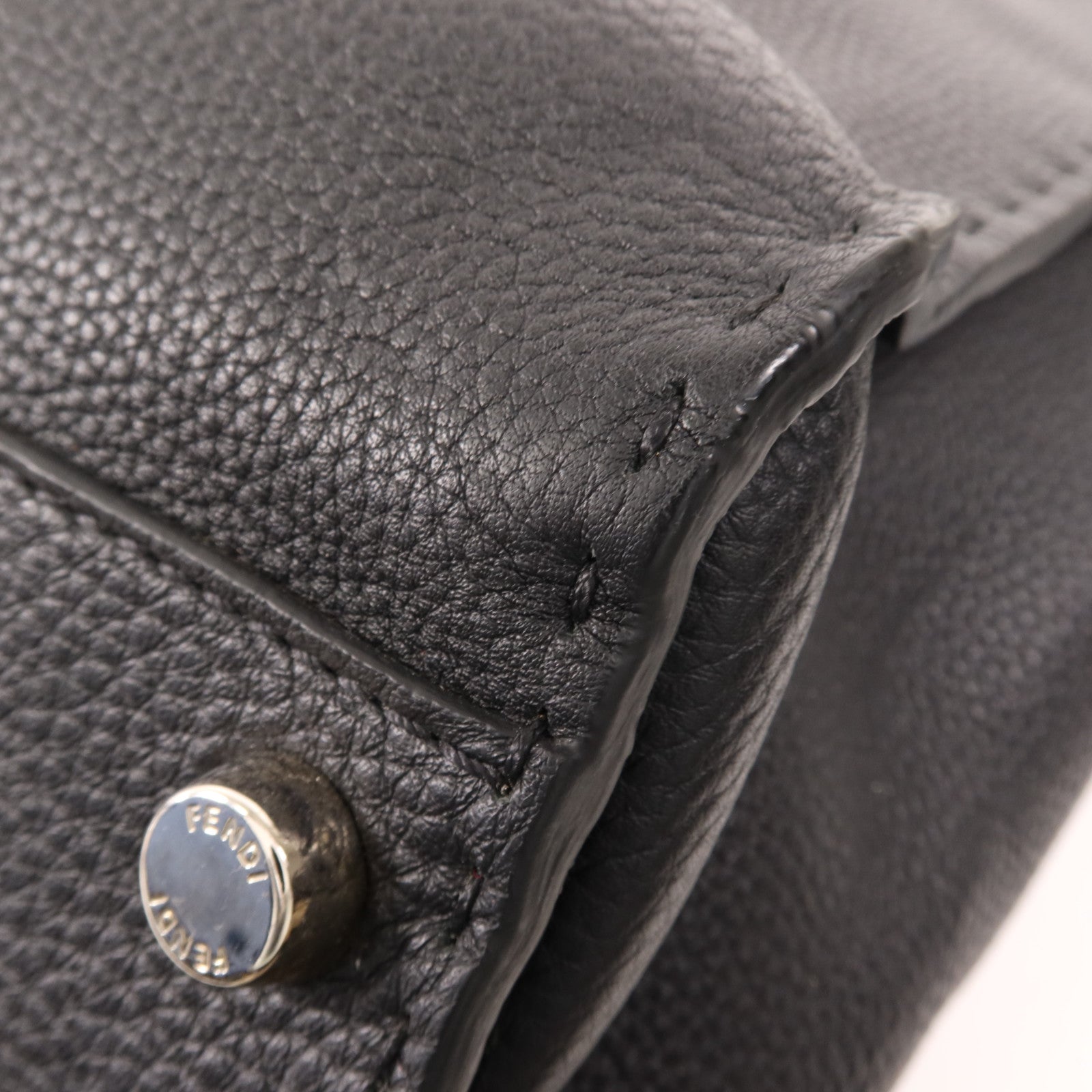 FENDI 牛皮皮革Peekaboo Monster Bugs Eye銀扣手挽肩背兩用袋