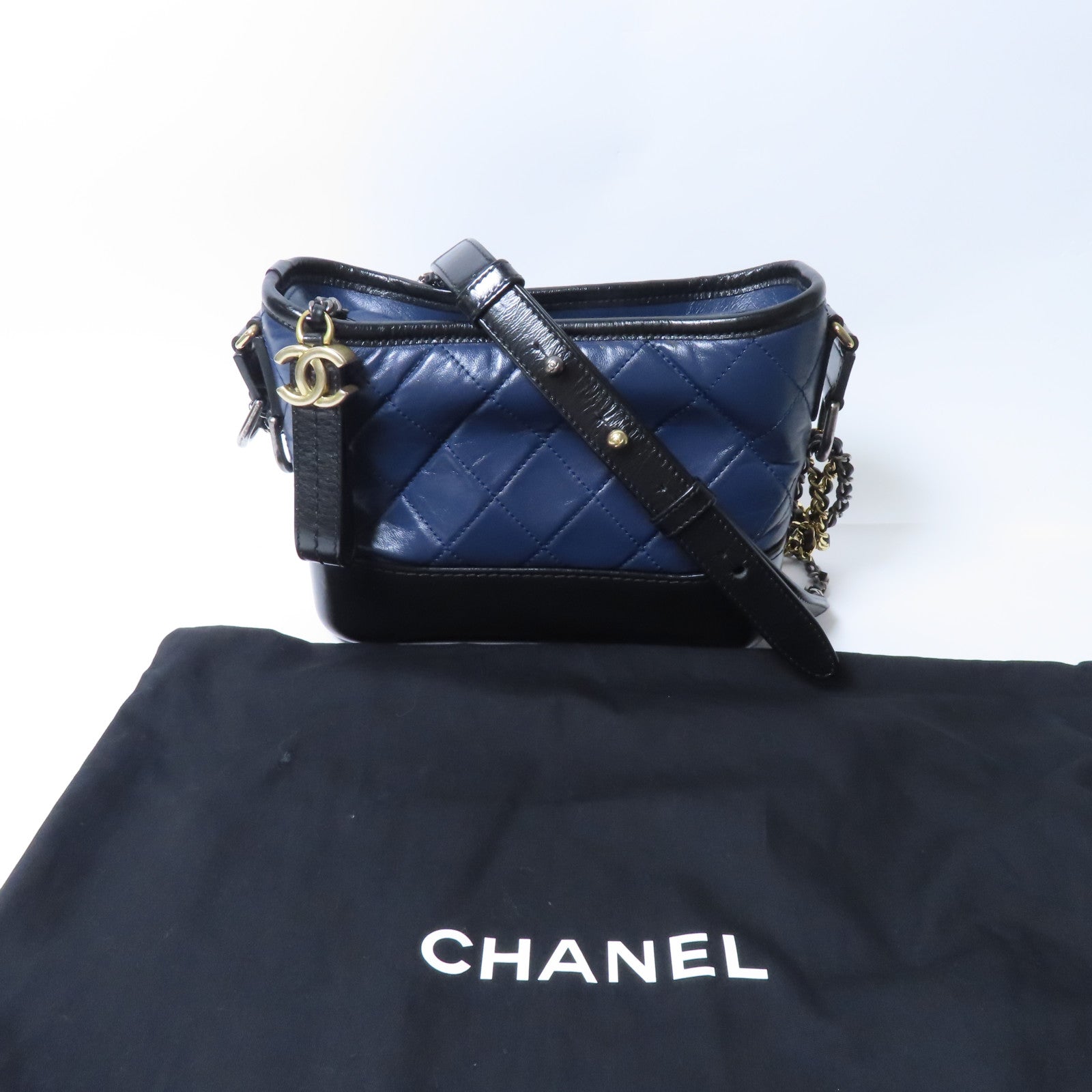 CHANEL 菱格牛皮皮革Gabrielle金扣/銀扣鏈帶肩背袋藍色
