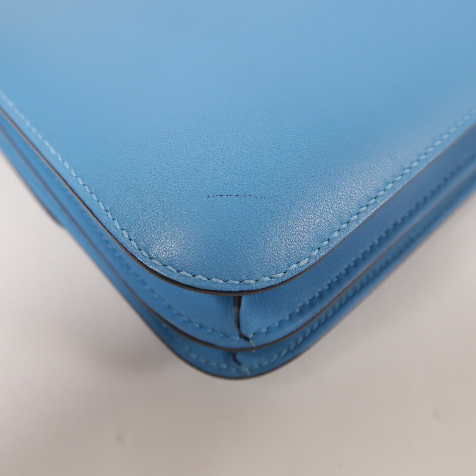 HERMES Swift皮革Constance Mini銀扣肩背袋Bleu du Nord