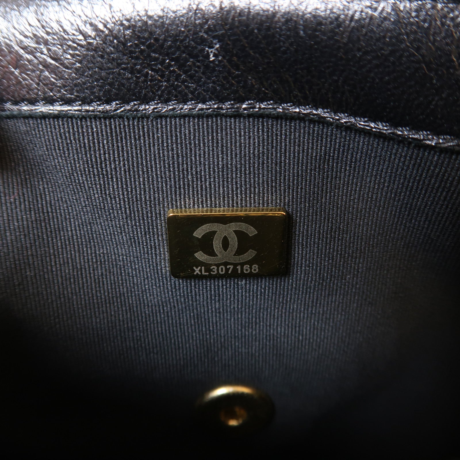 CHANEL 菱格羊皮皮革Medalion Flap金扣鏈帶肩背袋黑色