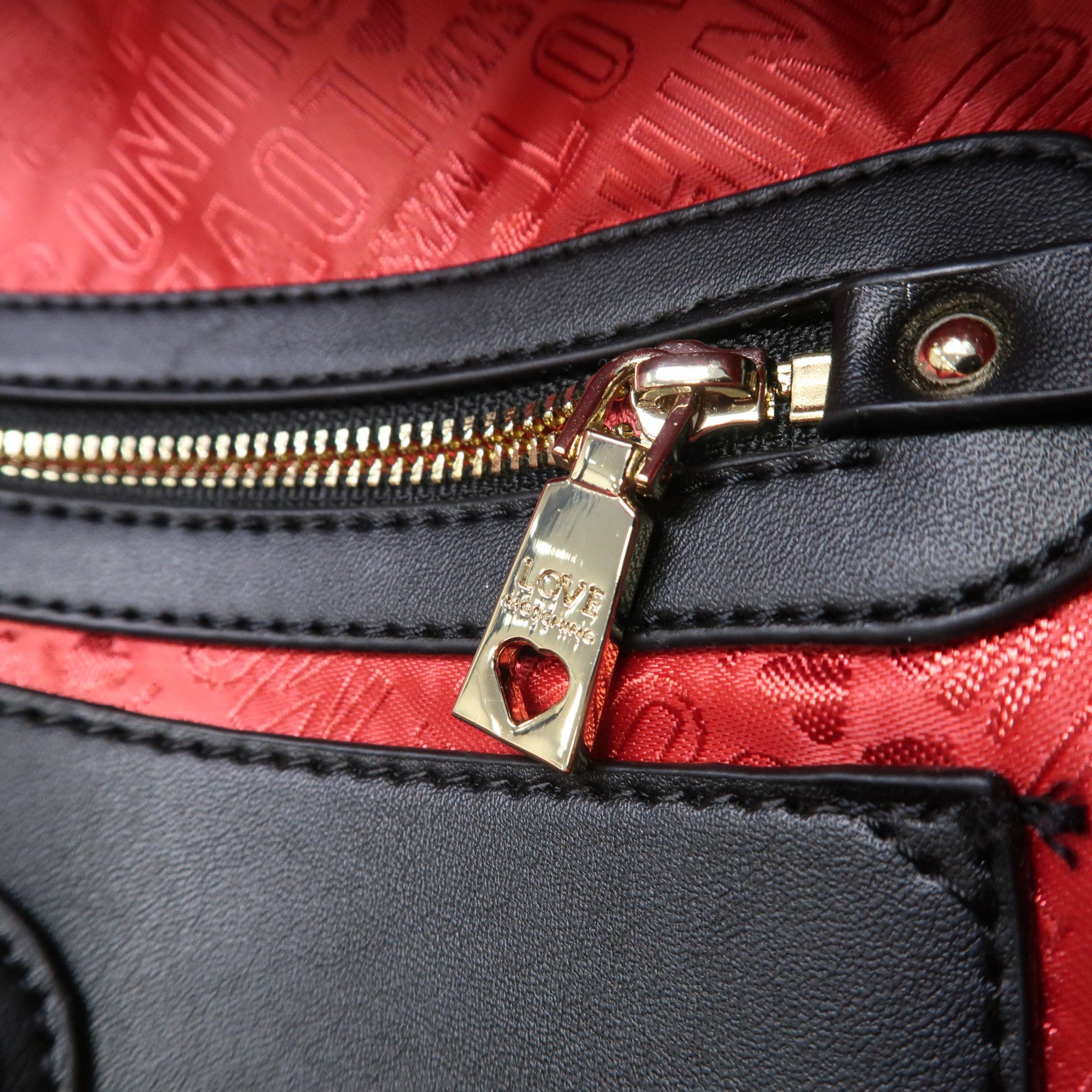 LOVE MOSCHINO 皮革Love Moschino Backpack金扣背包黑色