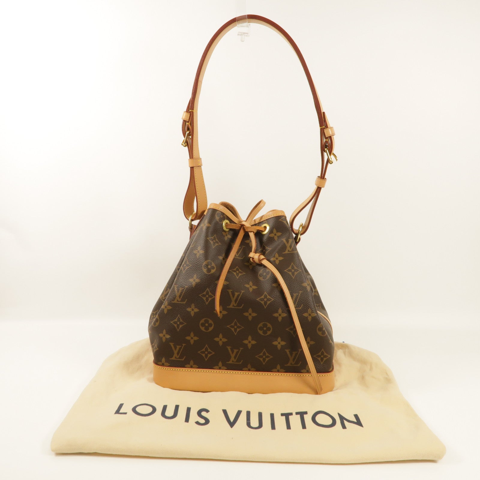 LOUIS VUITTON Monogram Petit Noe金扣肩背袋