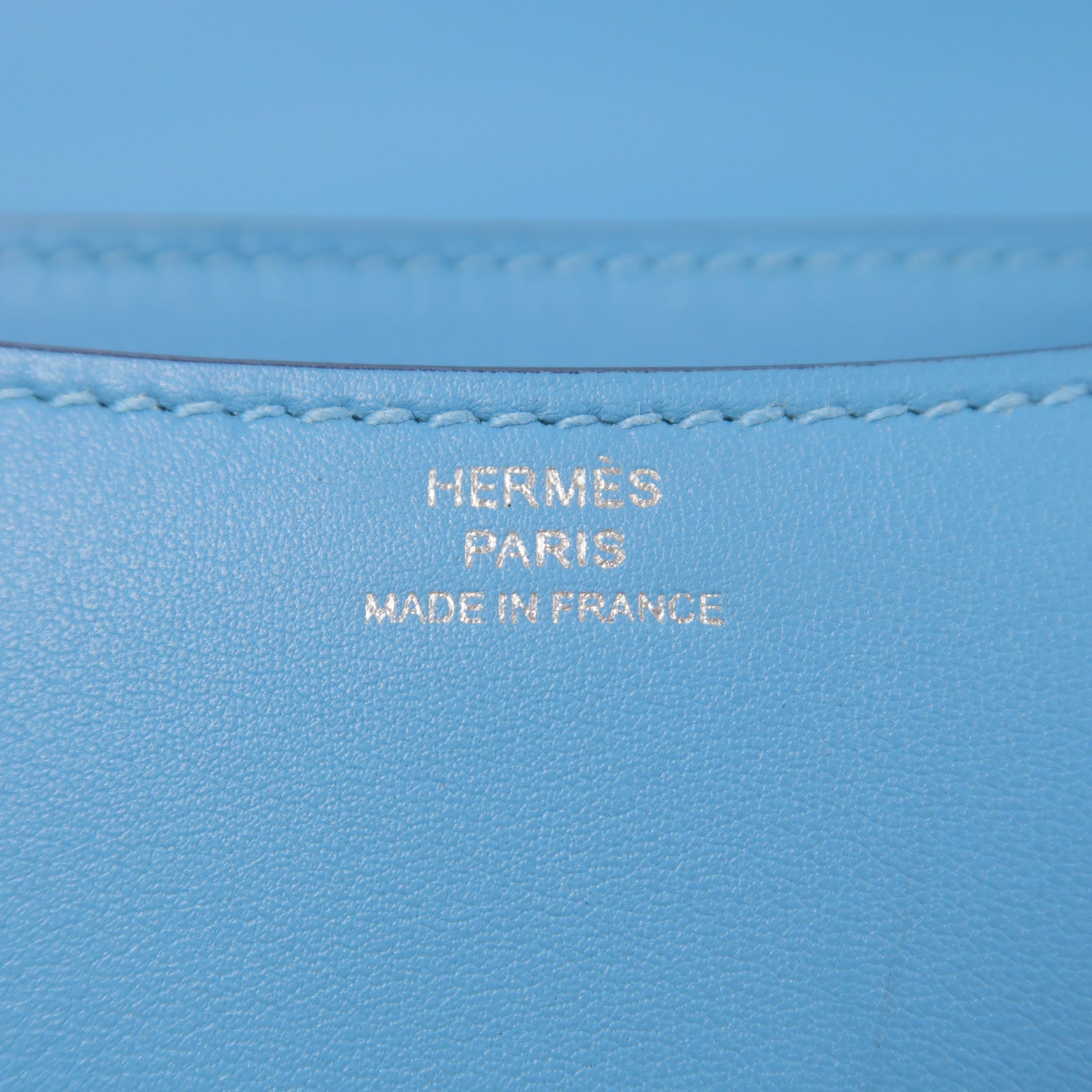 HERMES Swift皮革Constance Mini銀扣肩背袋Bleu du Nord