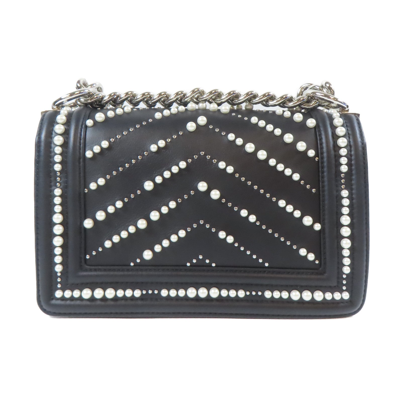 CHANEL 羊皮皮革Boy Chanel 20銀扣鏈帶肩背袋黑色