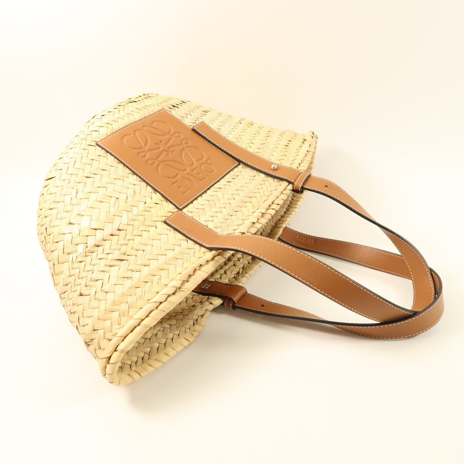 LOEWE Raffia Leather Trimmed Basket Bag銀扣肩背袋