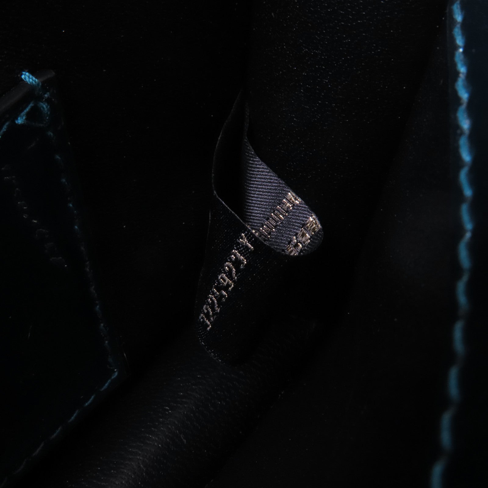 BVLGARI 漆皮皮革Serpenti Forever Mini Bag金扣鏈帶肩背袋