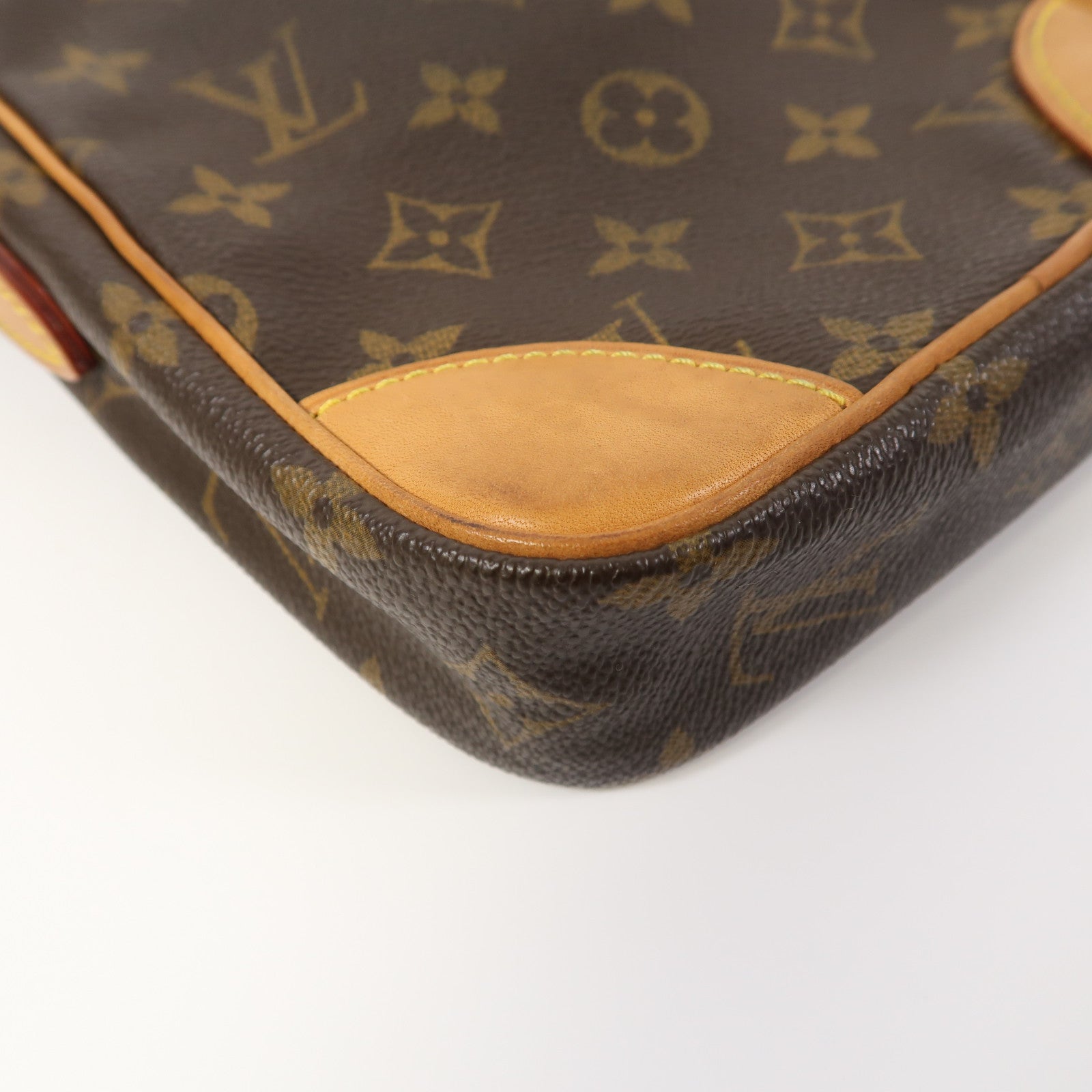 LOUIS VUITTON Monogram Danube金扣肩背袋啡色