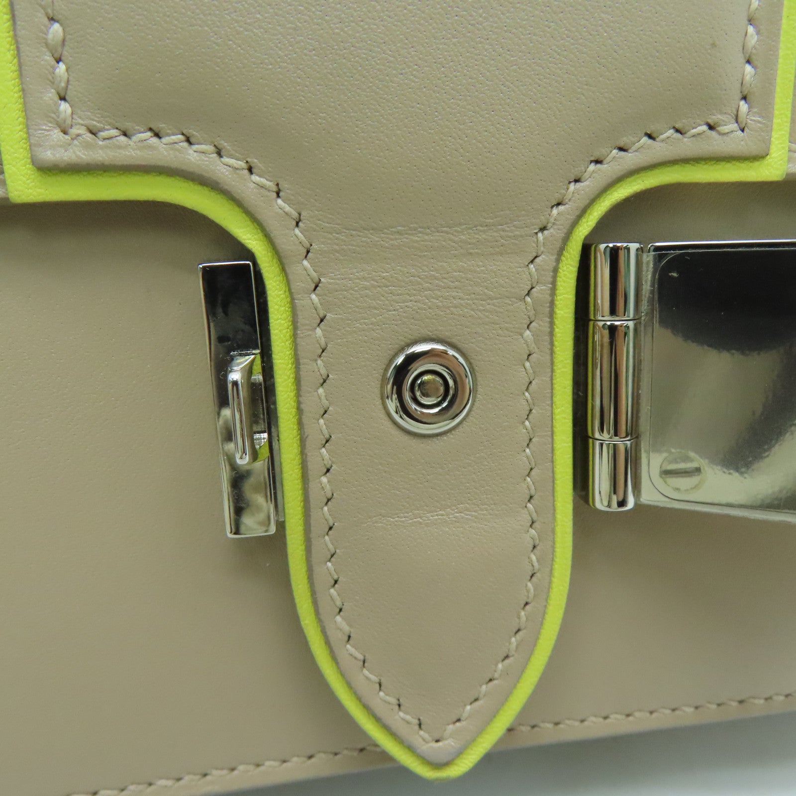 HERMES [Sharp discount] Swift leather Illico Elan silver buckle handle bag beige yellow