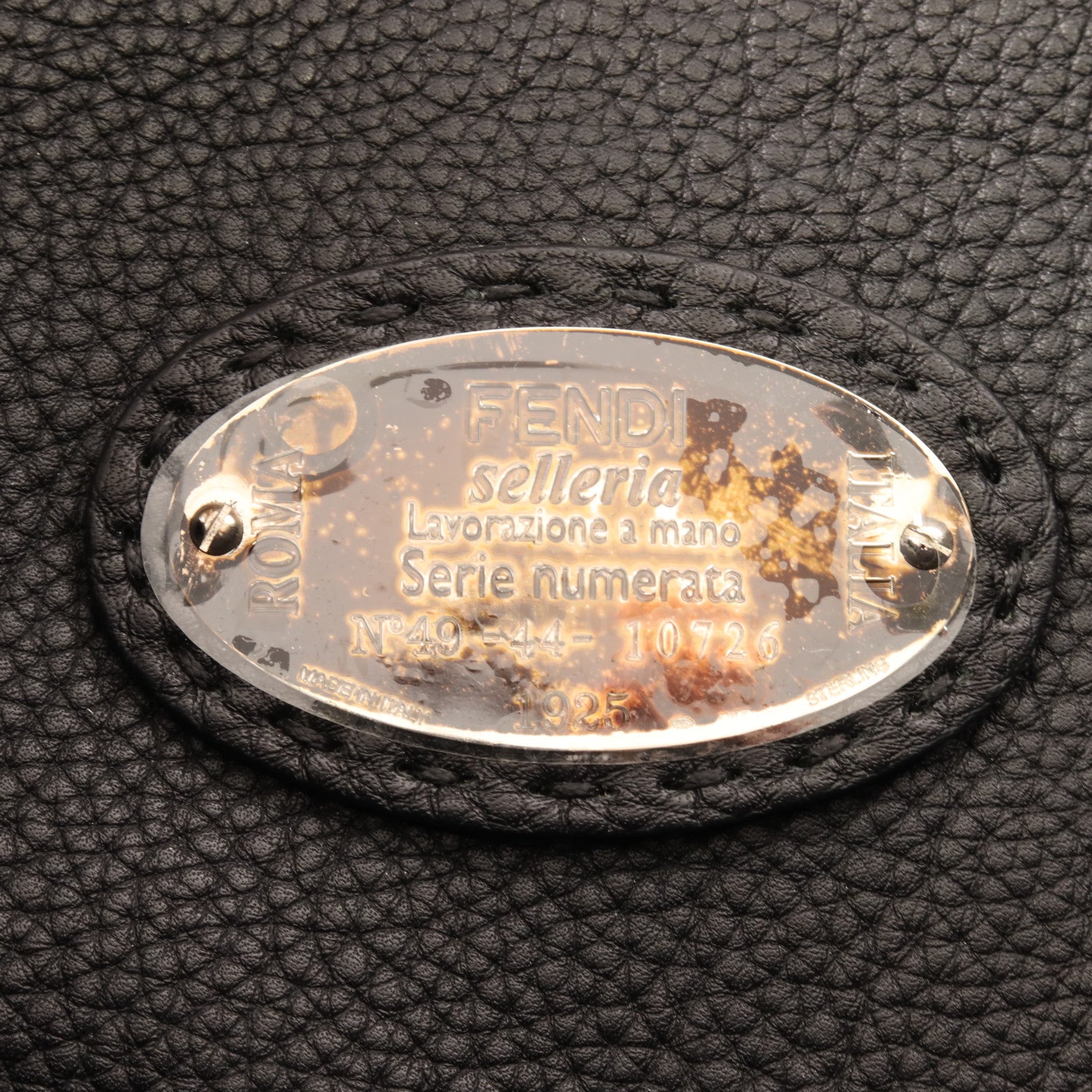 FENDI 牛皮皮革Peekaboo Monster Bugs Eye銀扣手挽肩背兩用袋