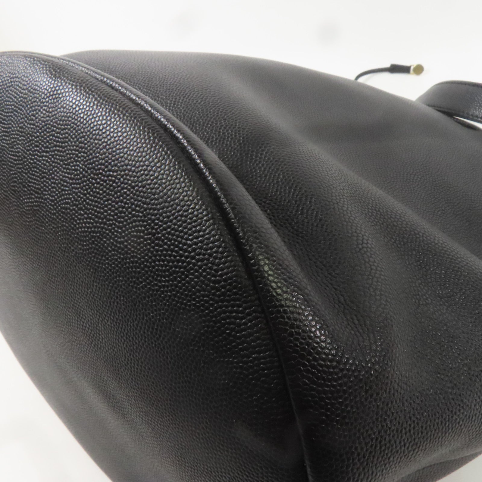 CHANEL 牛皮皮革Deauville Drawstring Bucket金扣肩背袋黑色