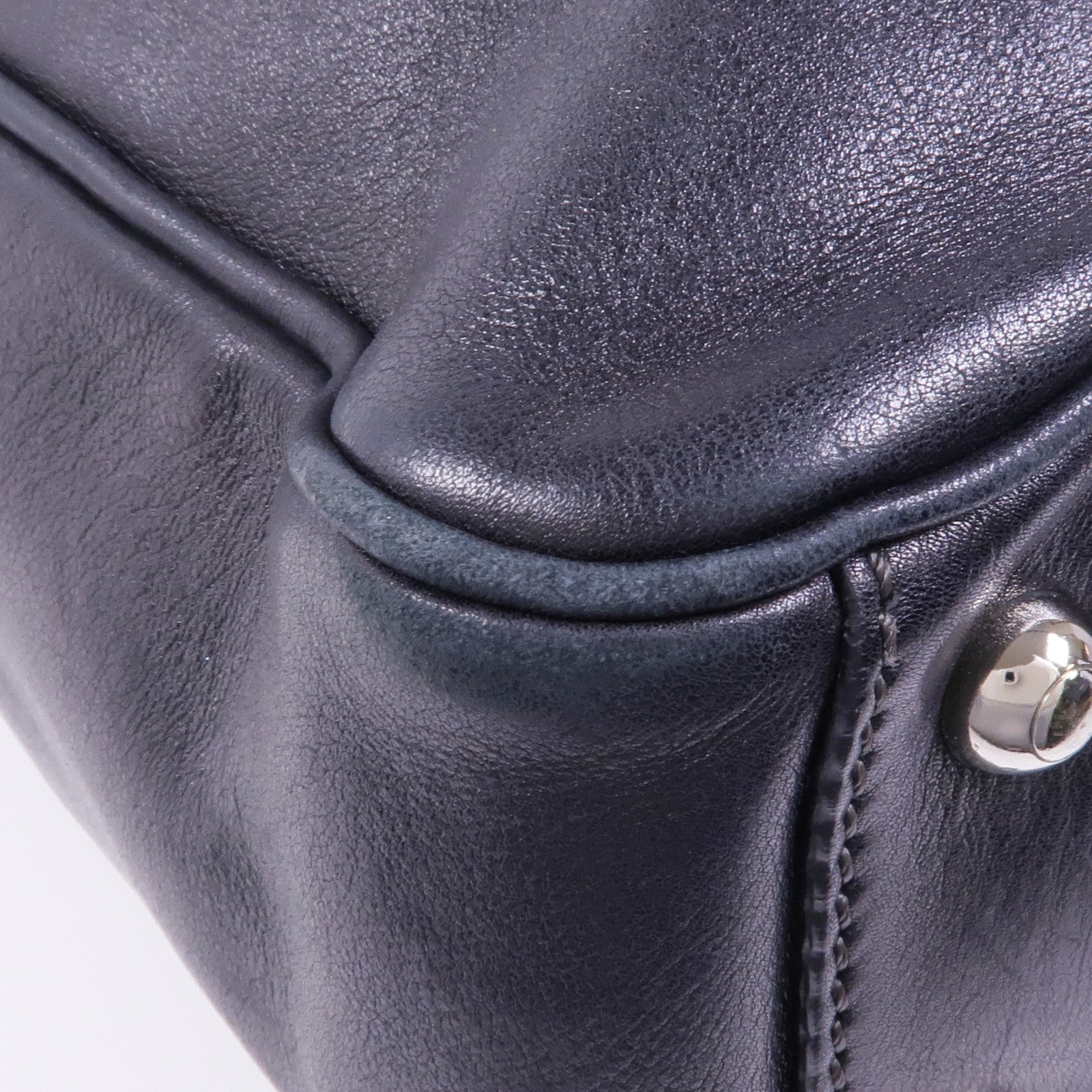 TOD'S 牛皮皮革Shoulder Bag銀扣肩背袋