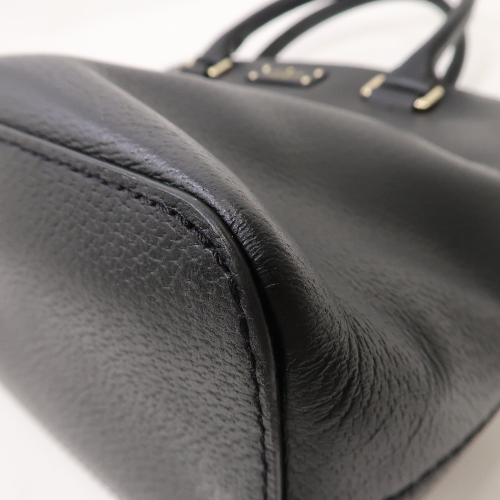 Kate Spade 【激減優惠】牛皮皮革Handbag金扣手挽袋黑色