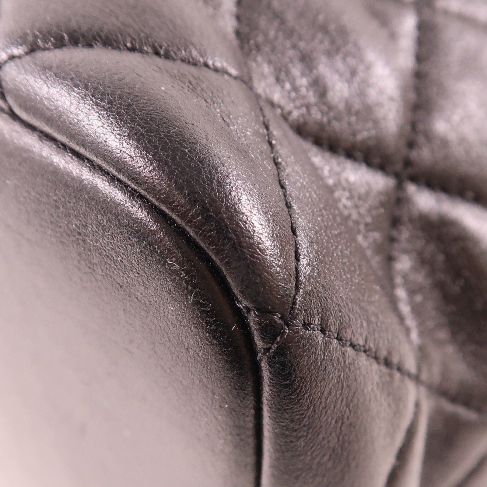 CHANEL 羊皮皮革C19 Backpack金扣背包