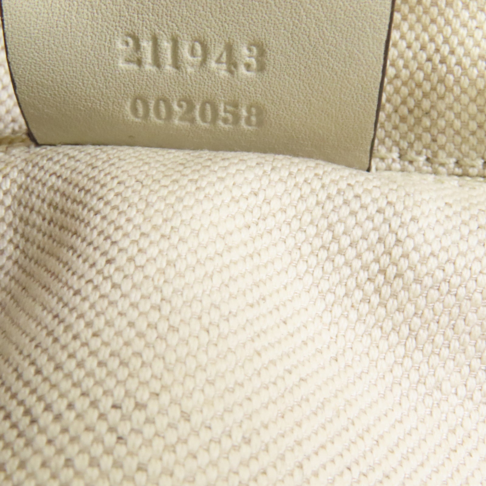 GUCCI 牛皮皮革Sukey Large Tote Bag金扣手挽袋