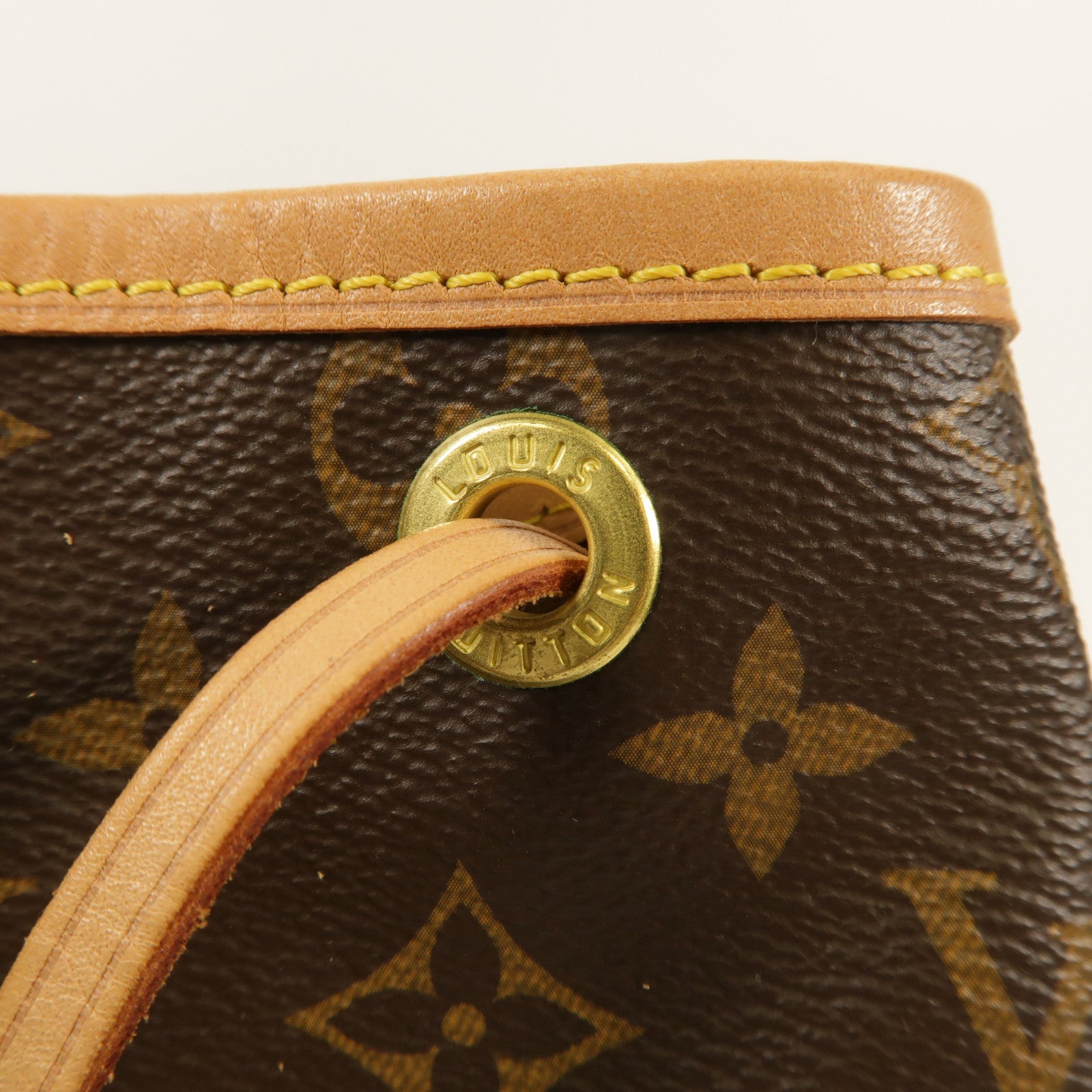 LOUIS VUITTON Monogram Petit Noe金扣肩背袋