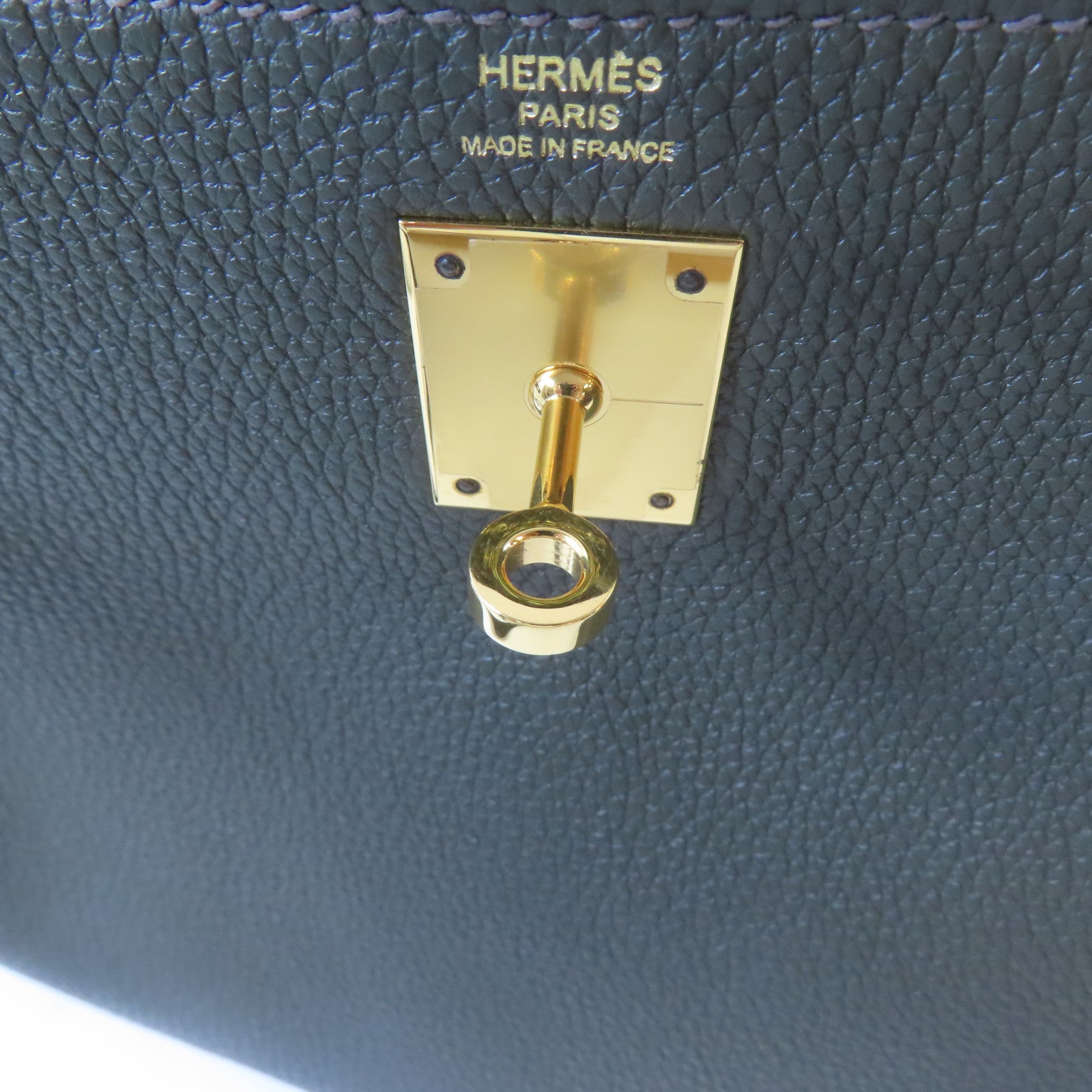 HERMES Togo皮革Kelly 28金扣手挽肩背兩用袋Vert de Gris/深綠色