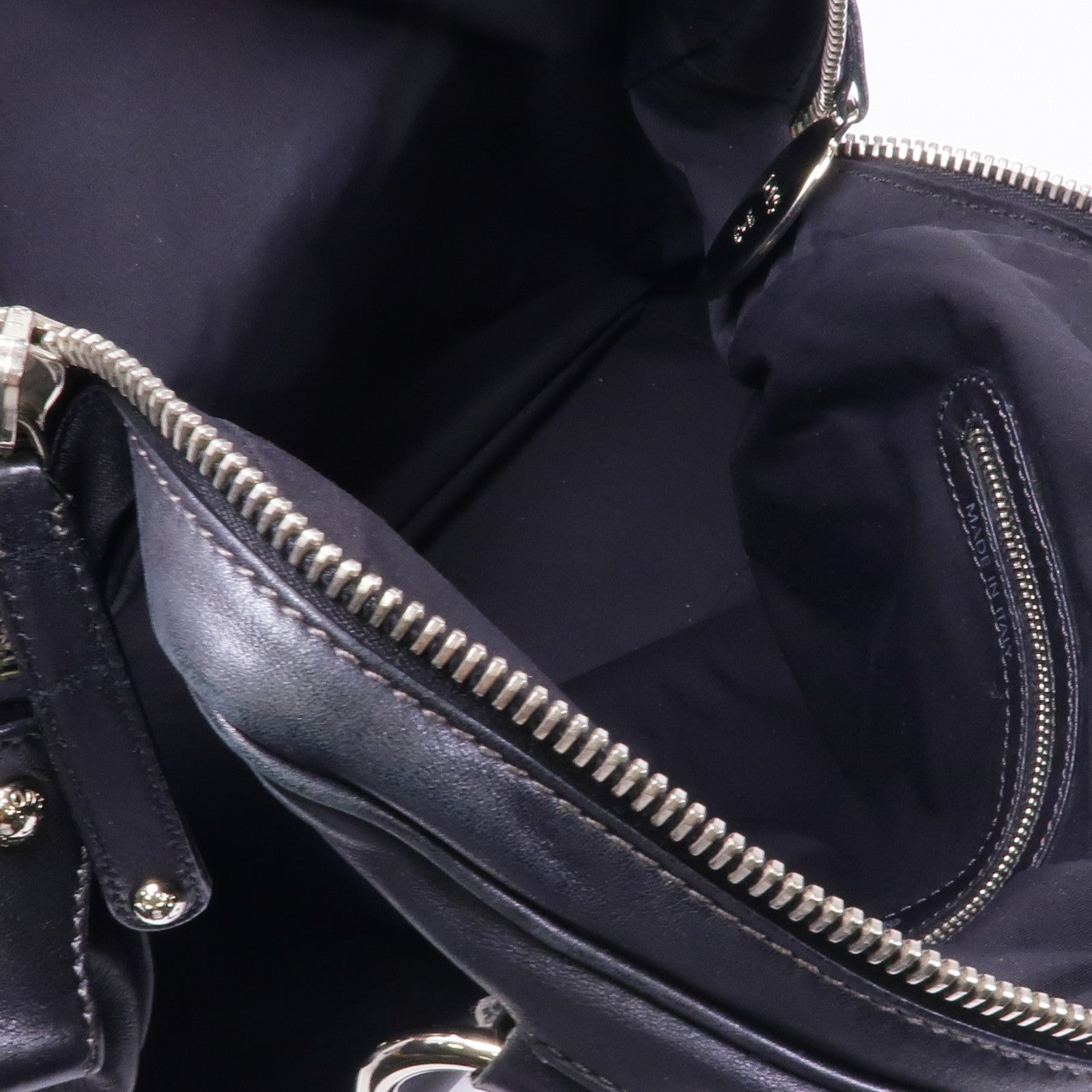 TOD'S 牛皮皮革Shoulder Bag銀扣肩背袋