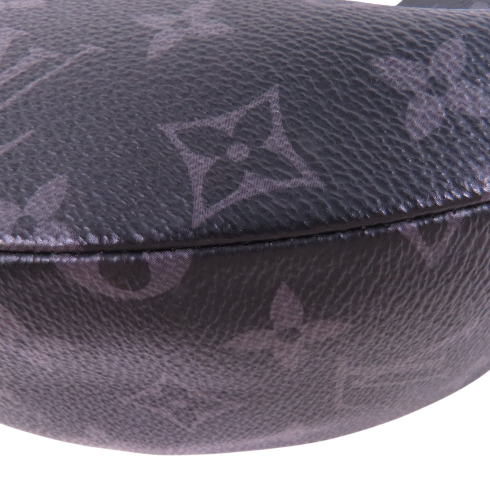 LOUIS VUITTON Monogram Eclipse Hamac PM肩背袋