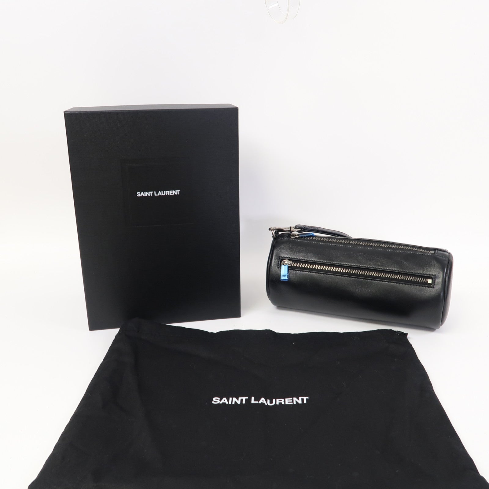 SAINT LAURENT 【激減優惠】牛皮皮革Pouch銀扣手拿包黑色