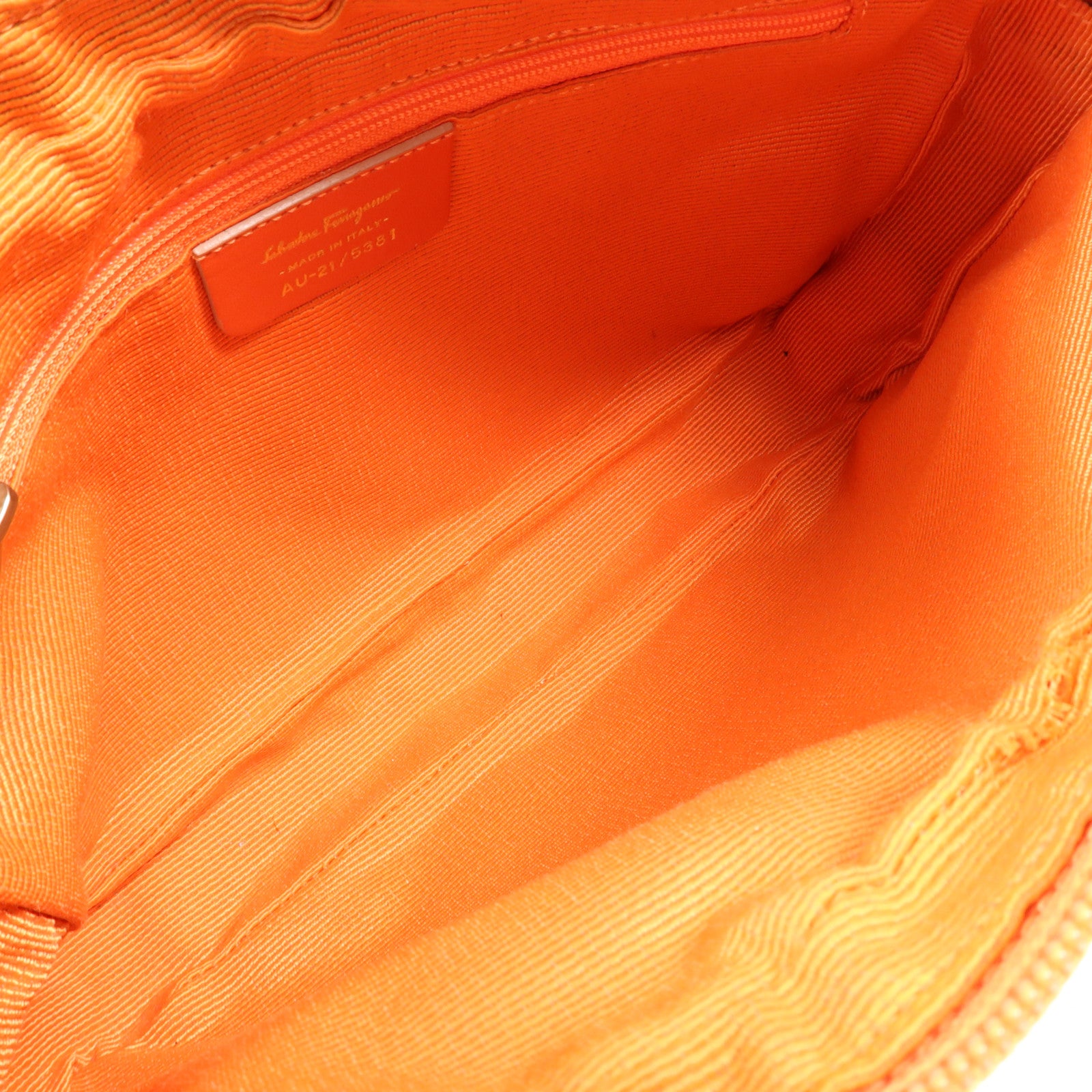 Salvatore Ferragamo 帆布Shoulder Bag金扣肩背袋