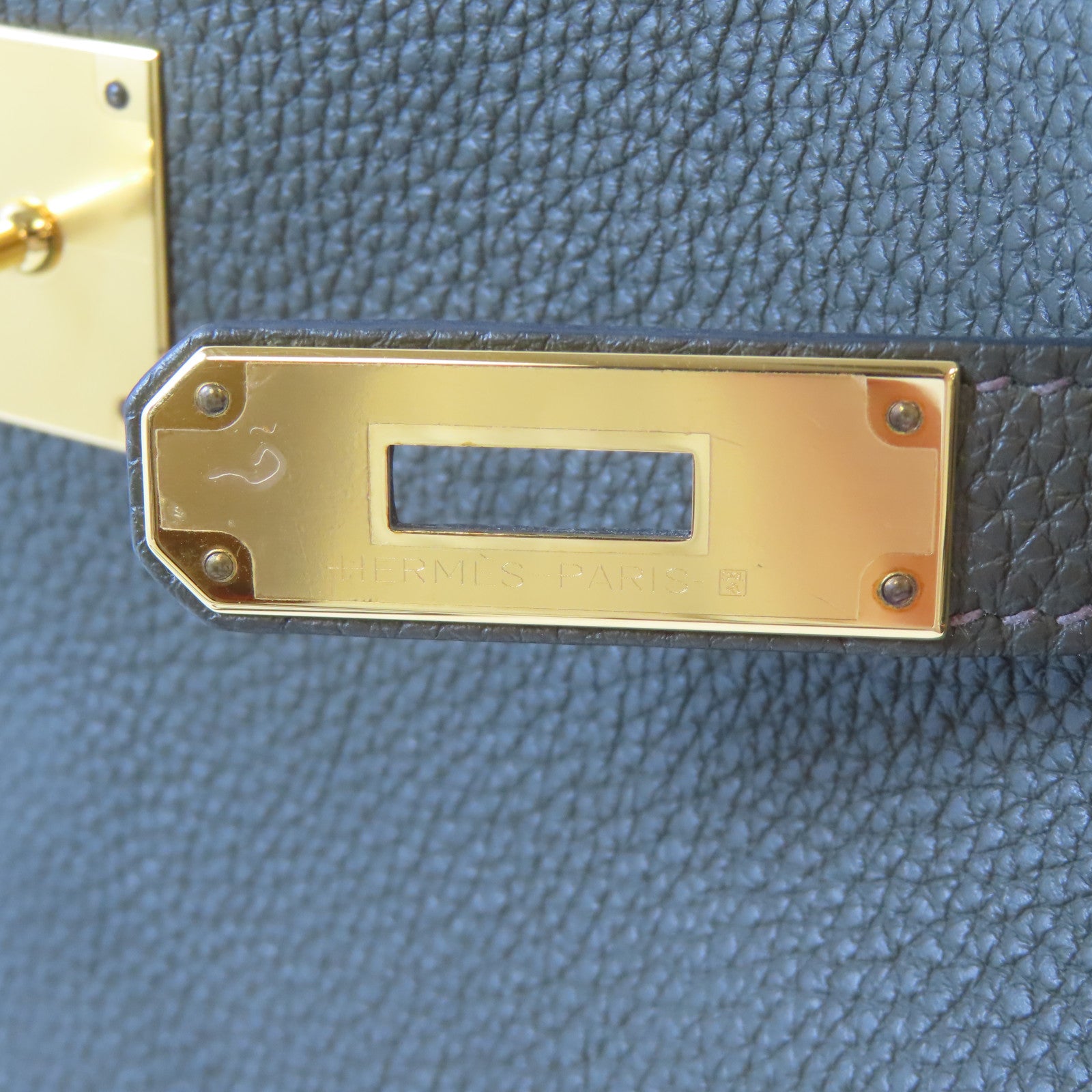 HERMES Togo皮革Kelly 28金扣手挽肩背兩用袋Vert de Gris/深綠色