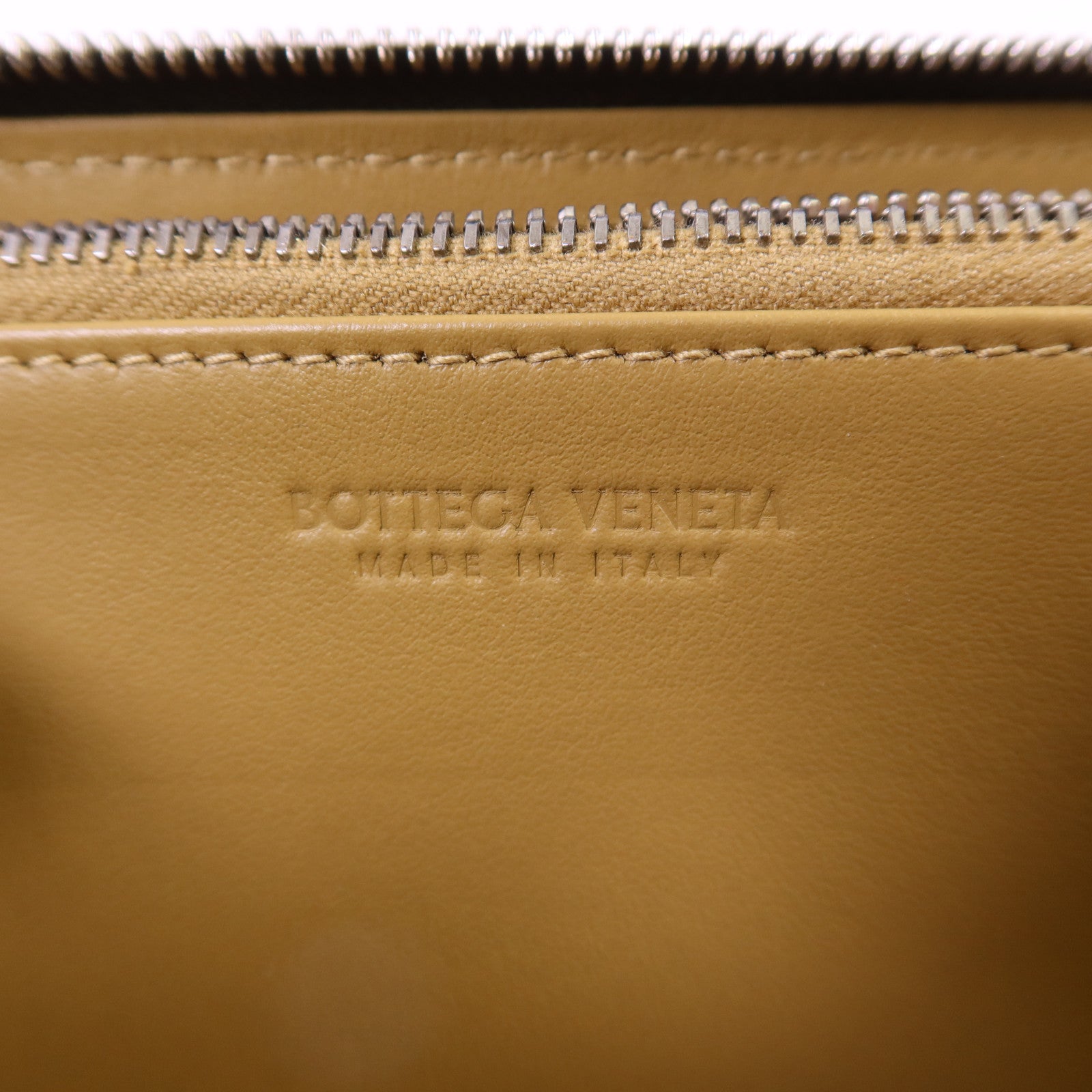 BOTTEGA VENETA 牛皮皮革Long wallet銀扣長錢包