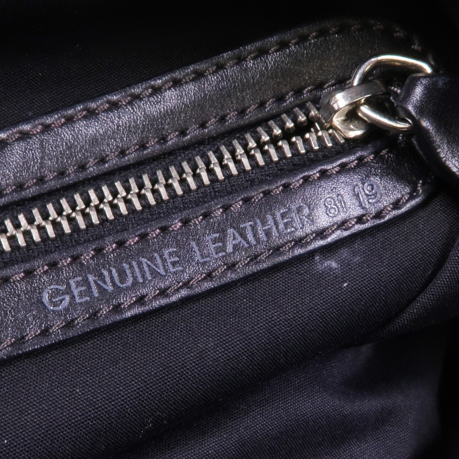 TOD'S 牛皮皮革Shoulder Bag銀扣肩背袋