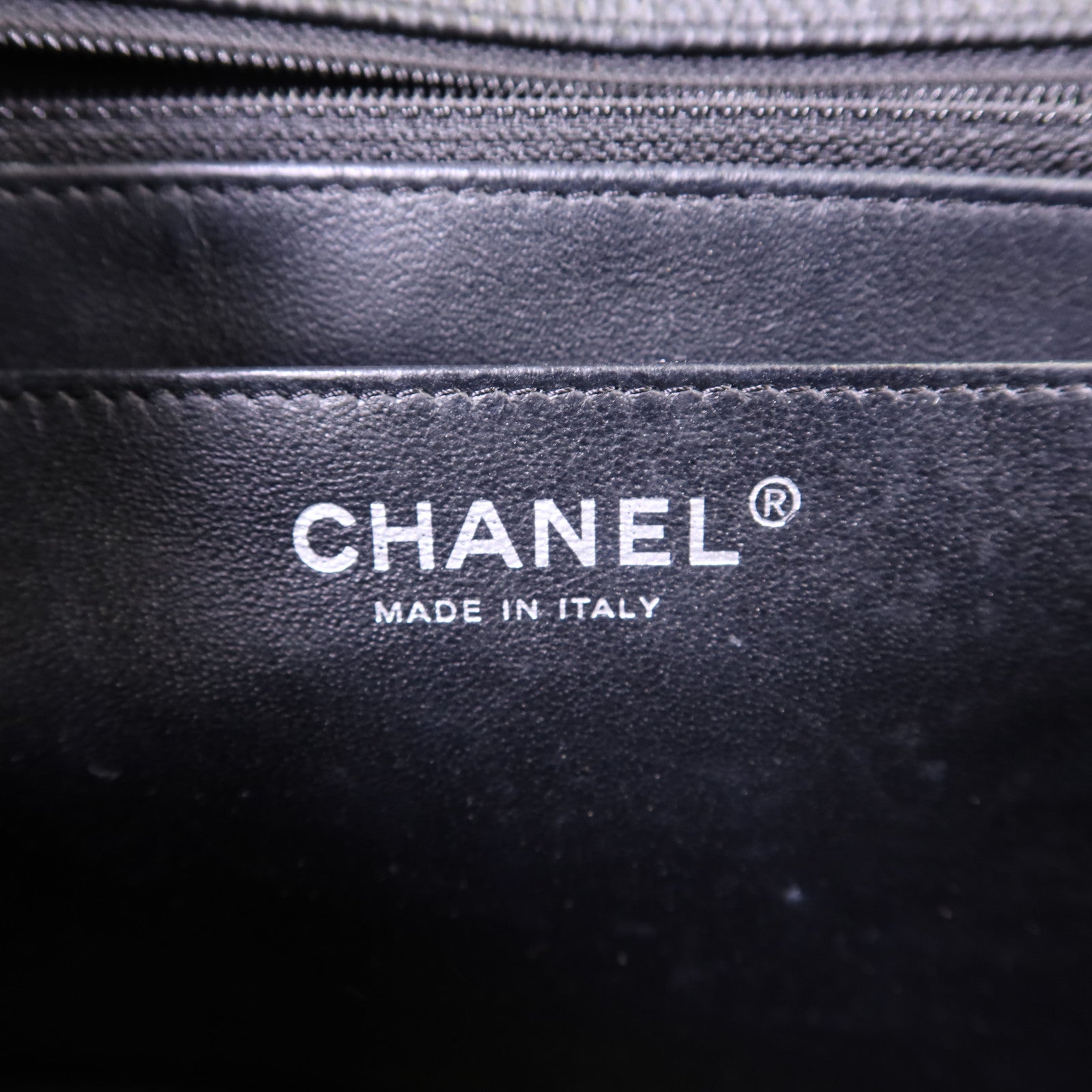 CHANEL 牛皮皮革Large Classic銀扣鏈帶肩背袋