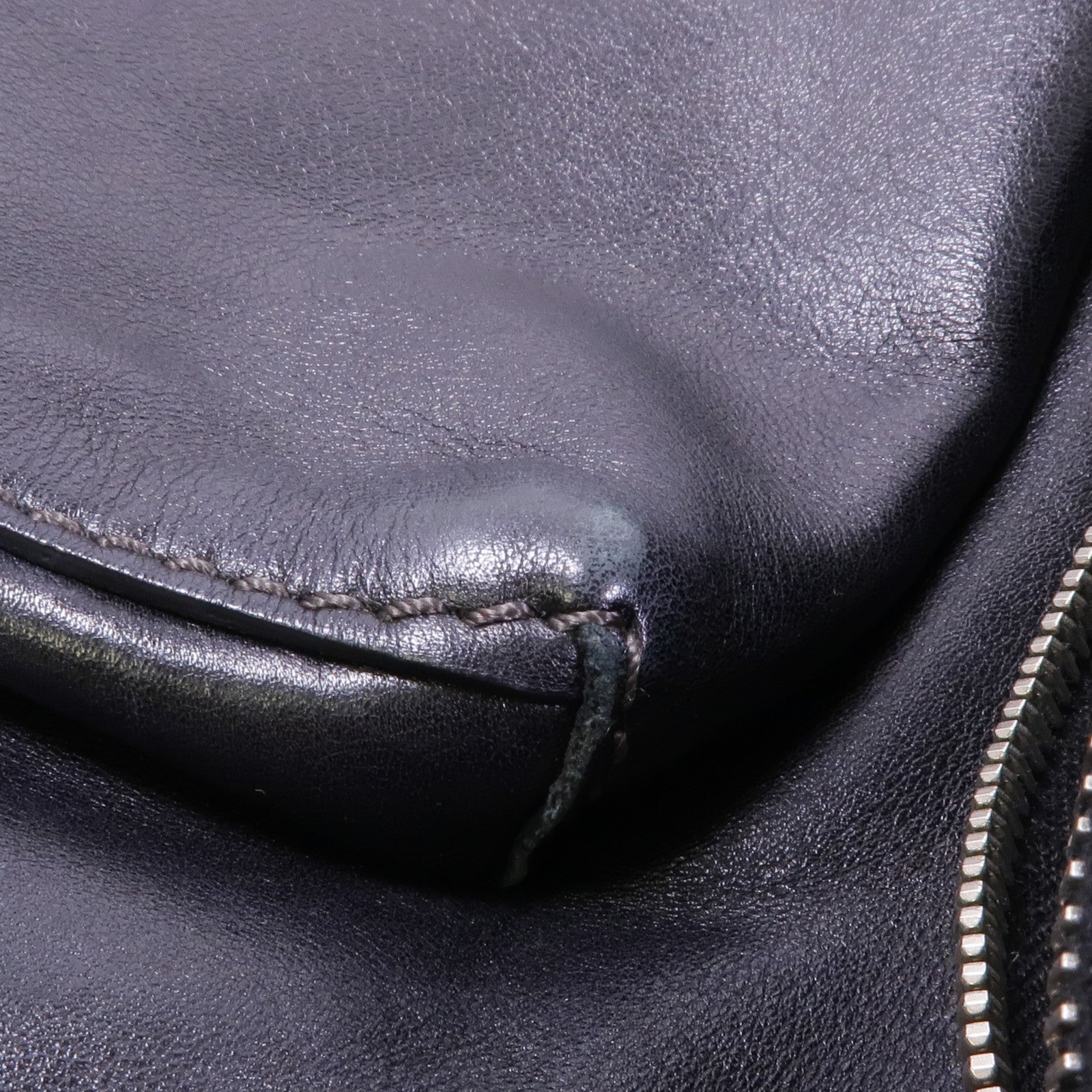 TOD'S 牛皮皮革Shoulder Bag銀扣肩背袋