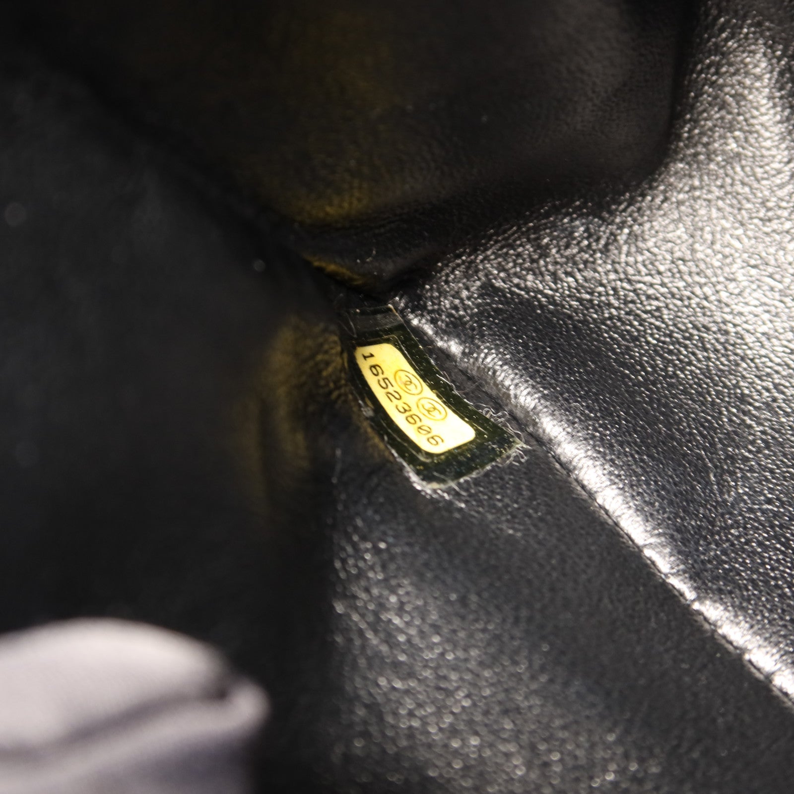 CHANEL Quilted Suede Chain Shoulder Bag鏈帶肩背袋