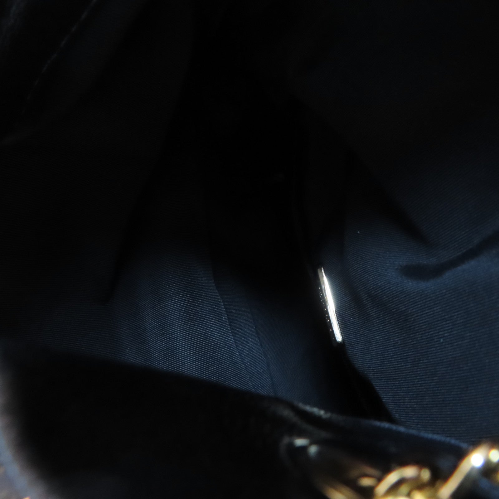 CHANEL 菱格羊皮皮革Matelasse Backpack金扣鏈帶背包黑色