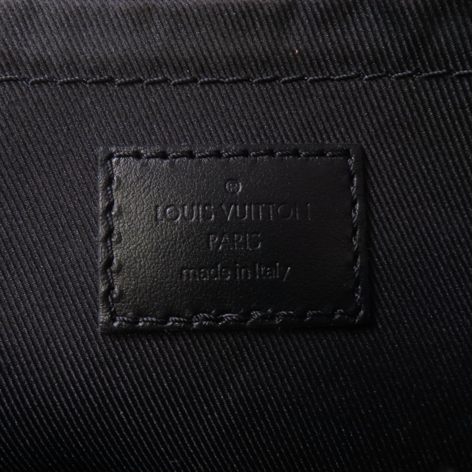 LOUIS VUITTON Monogram Eclipse Hamac PM肩背袋