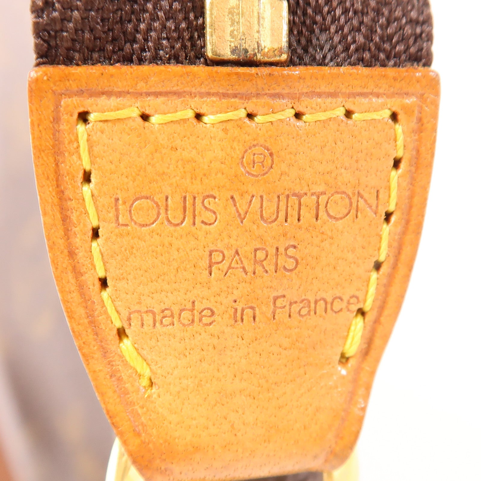 LOUIS VUITTON Monogram Pochette Accessoires金扣手拿包