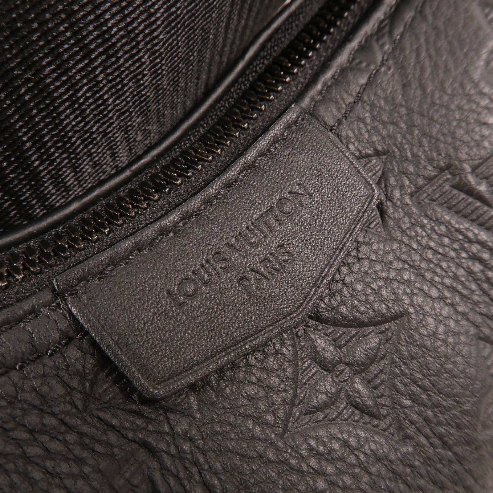 LOUIS VUITTON Monogram Shadow Hamac Bag PM肩背袋