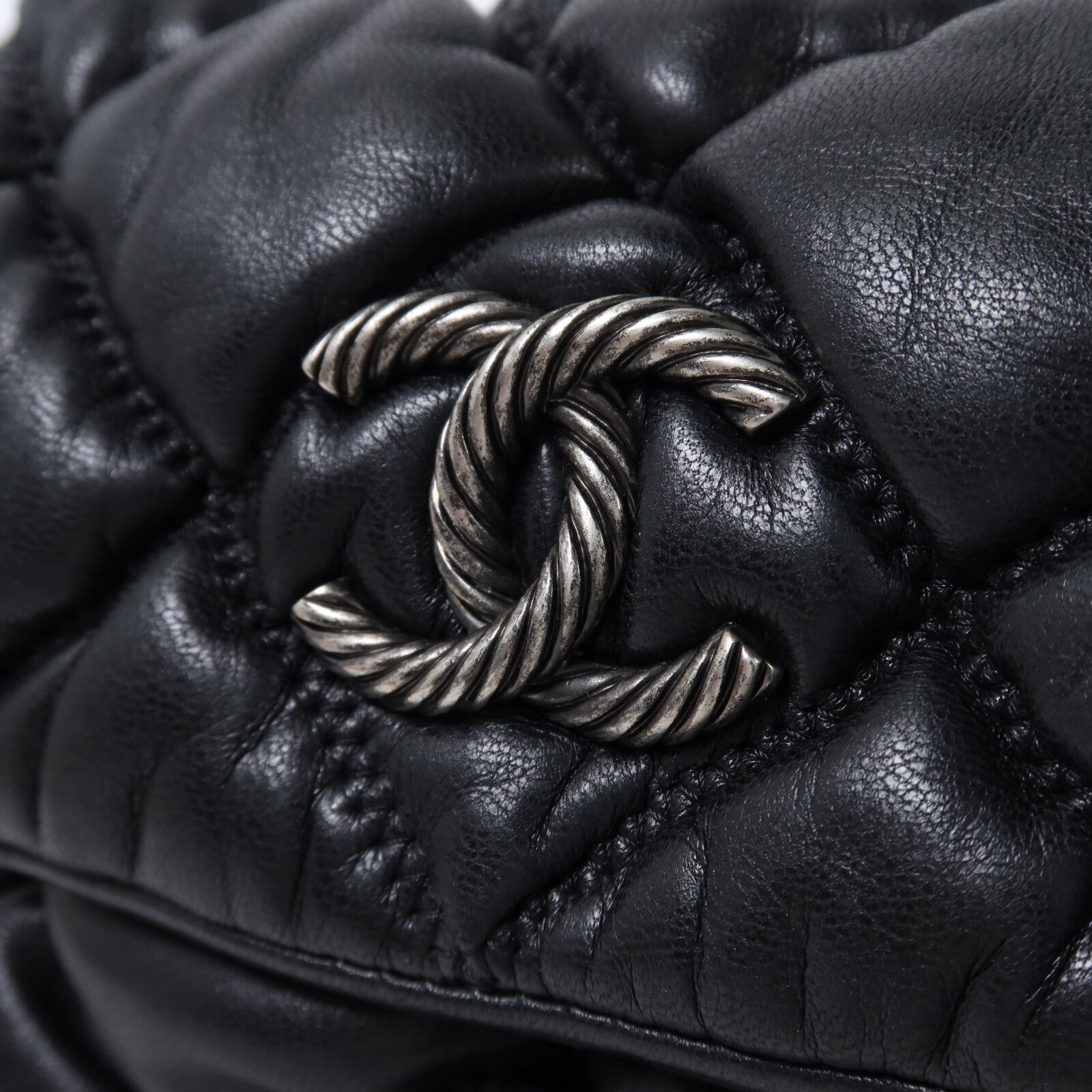 CHANEL 羊皮皮革Chain Shoulder銀扣鏈帶肩背袋