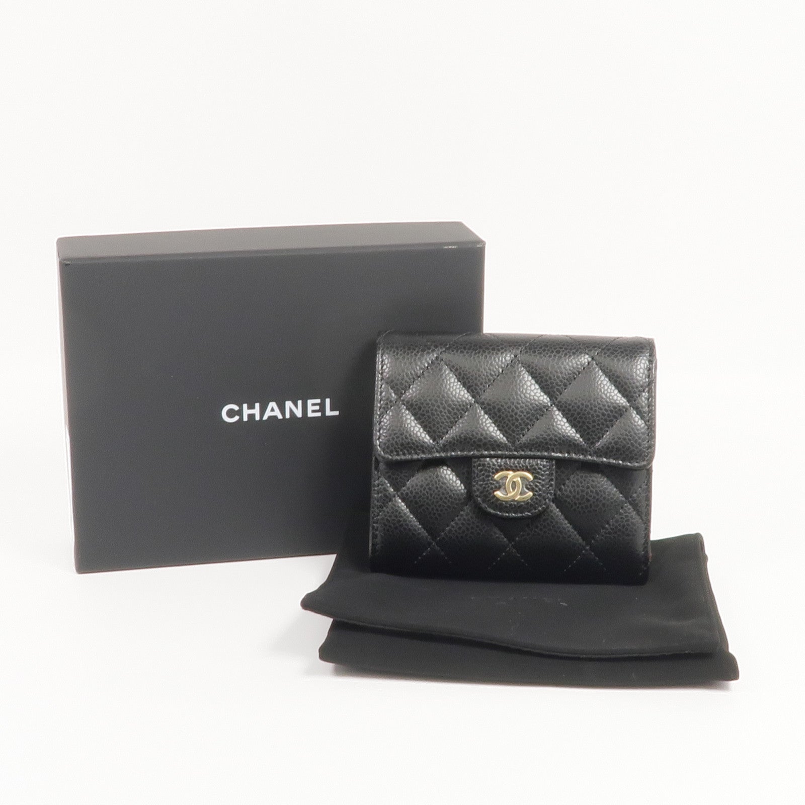 CHANEL 牛皮皮革Trifold Wallet金扣錢包