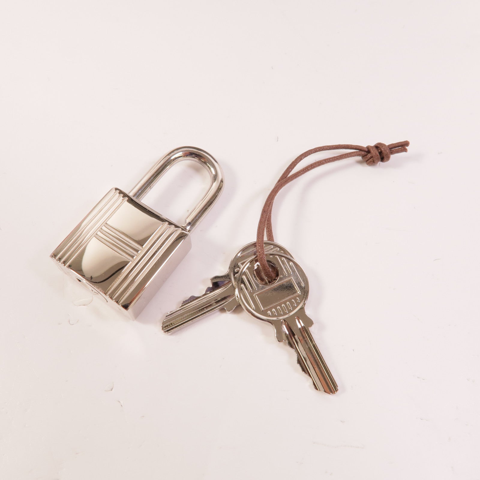 HERMES Clemence皮革Picotin PM手挽袋Gris Meyer