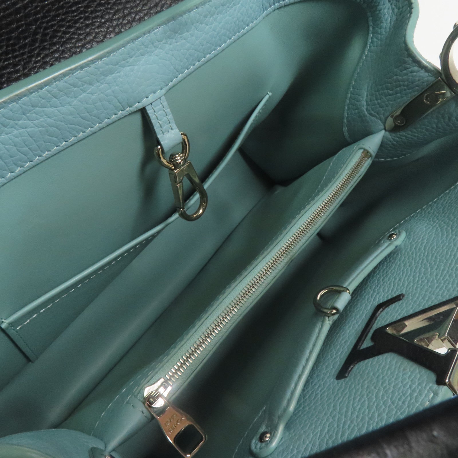 LOUIS VUITTON LV SHW Capuciness MM Handbag M48864 Calfskin Leather Black/Green