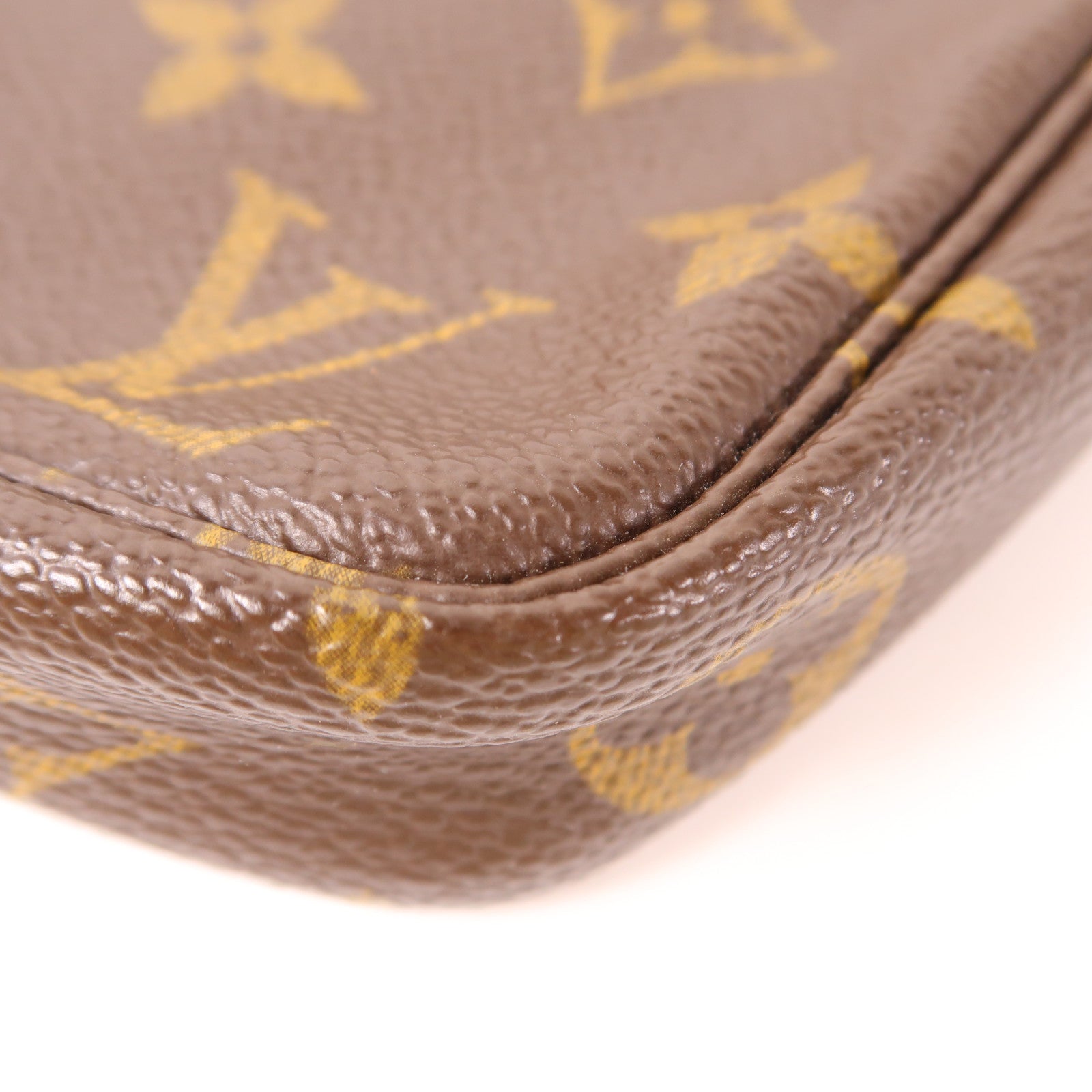 LOUIS VUITTON Monogram Pochette Accessoires金扣手拿包