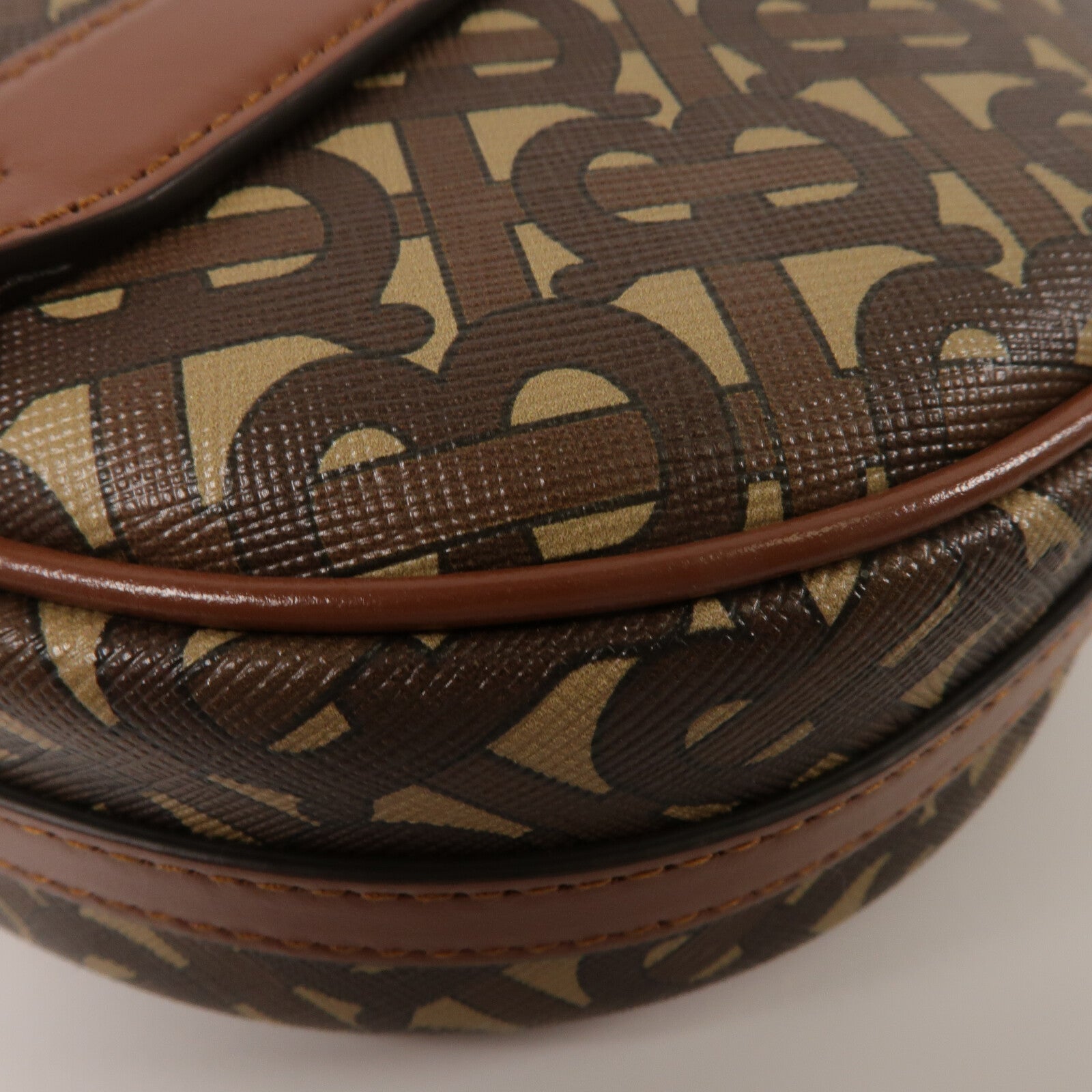 BURBERRY 塗層帆布/牛皮皮革Louise TB肩背袋