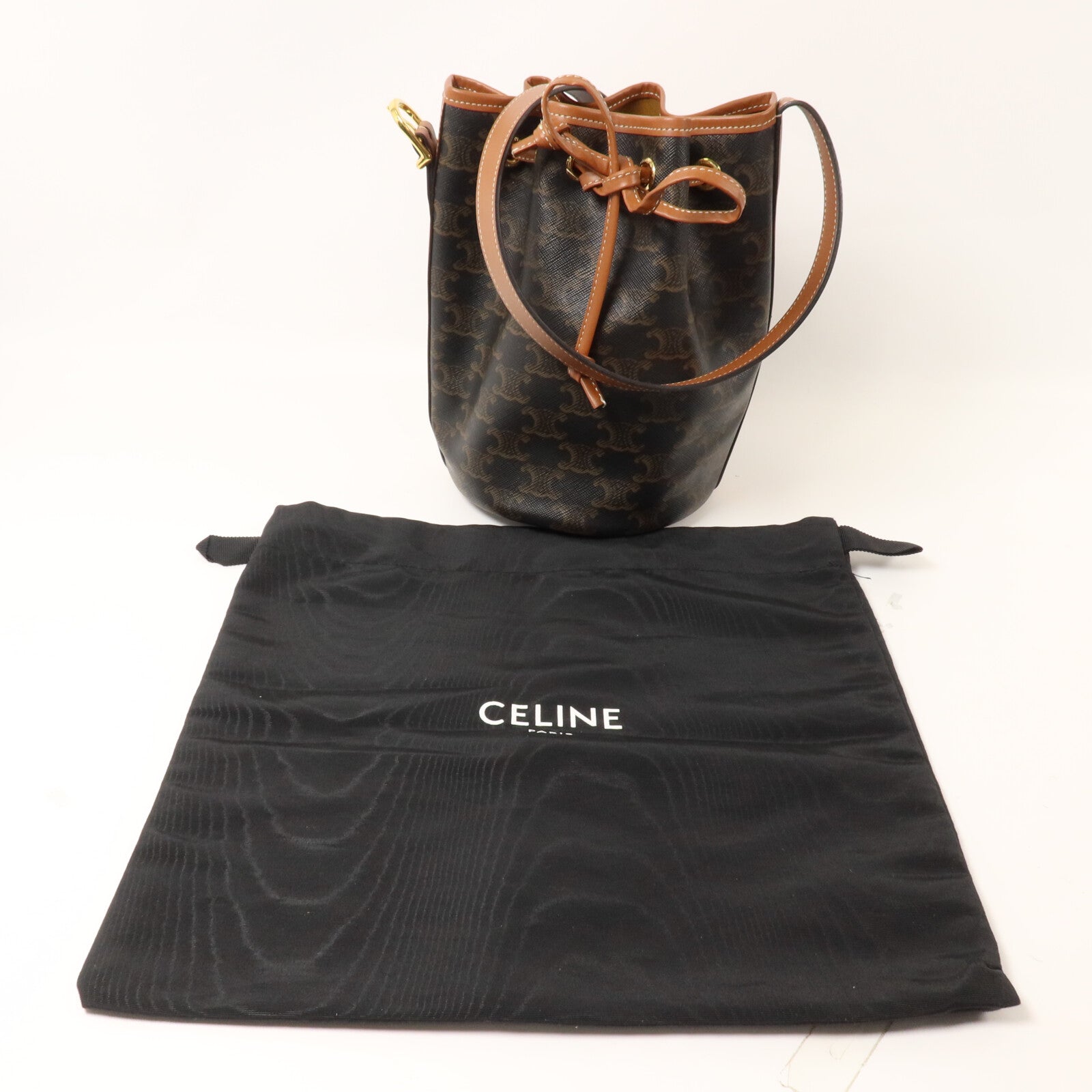 CELINE 塗層帆布Triomphe Drawstring Small Bucket肩背袋
